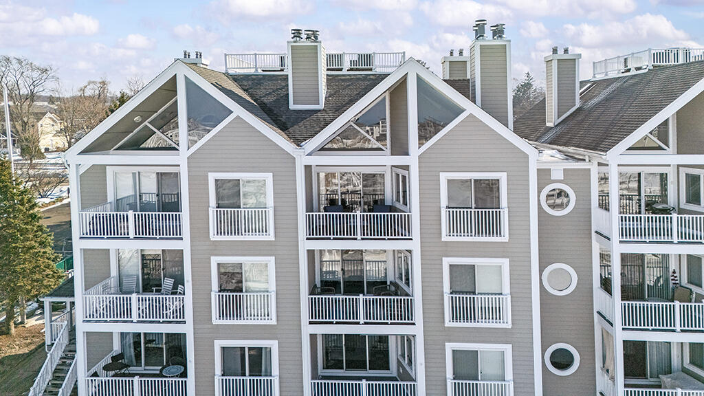 300 Oselka Drive 464