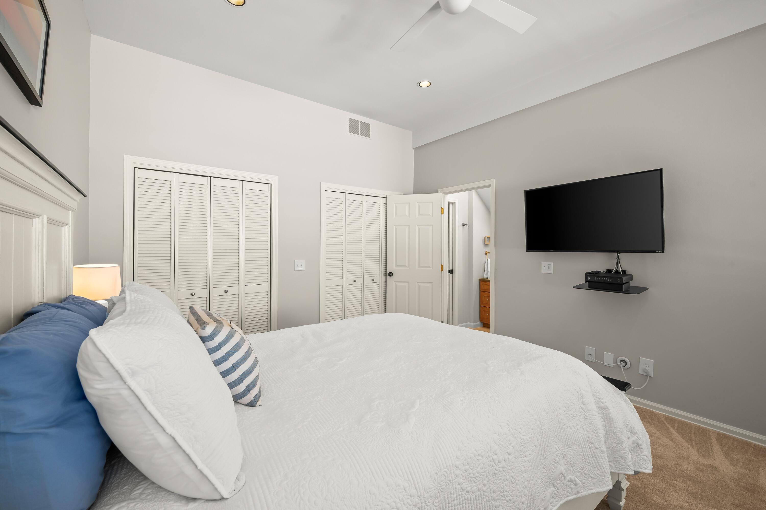 300 Oselka Drive 464