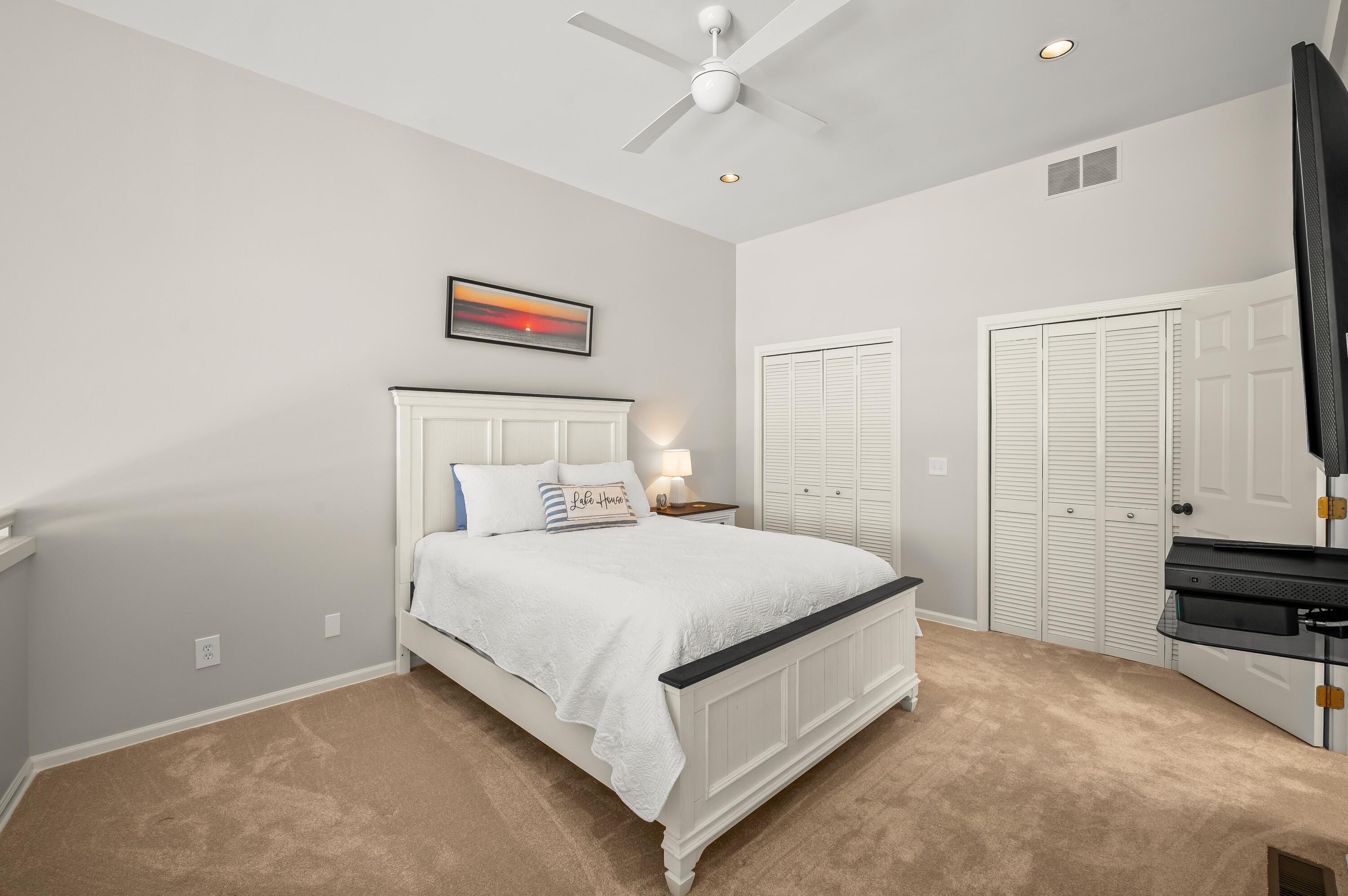 300 Oselka Drive 464