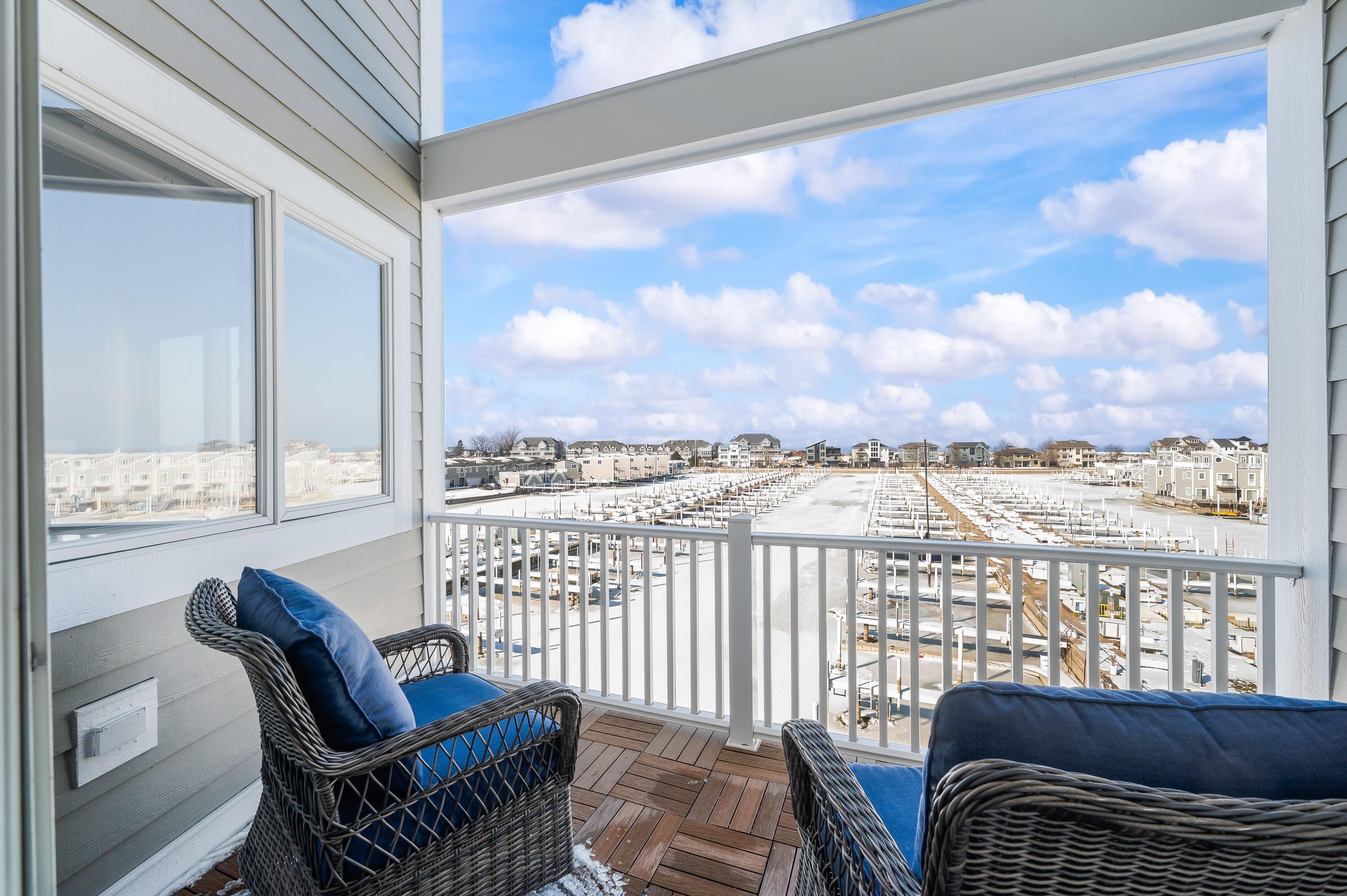 300 Oselka Drive 464