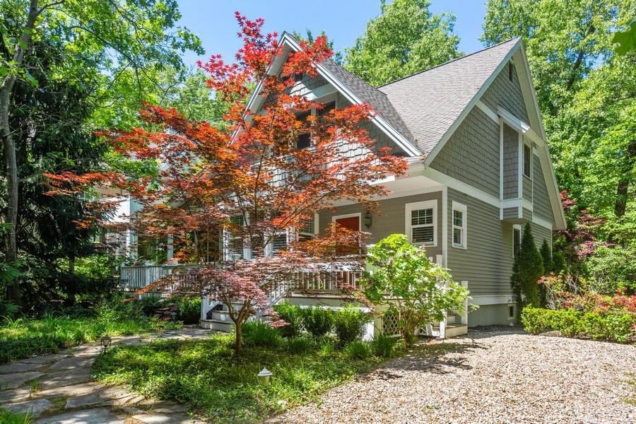 18590 Forest Beach Drive