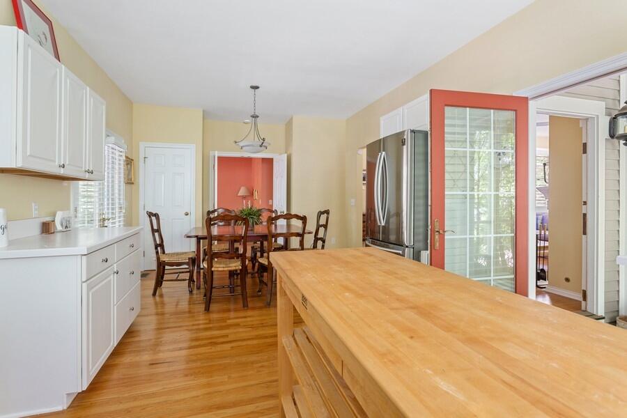 18590 Forest Beach Drive