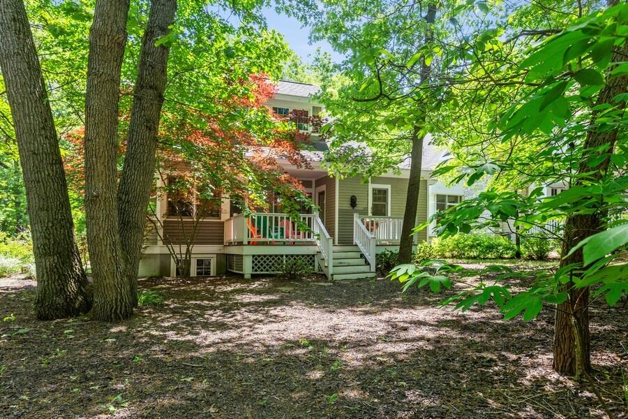 18590 Forest Beach Drive