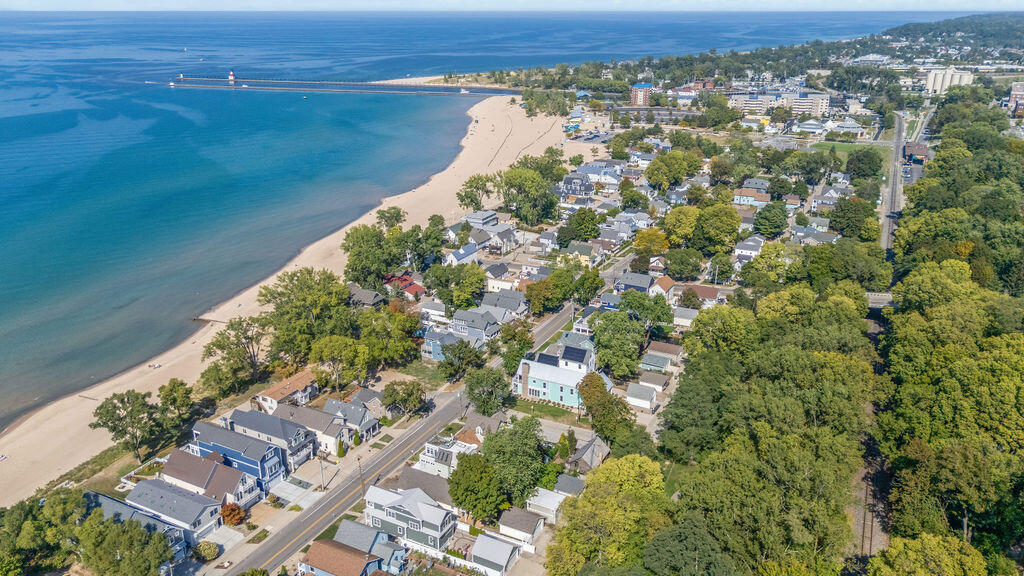 909 Lions Park Drive, St. Joseph