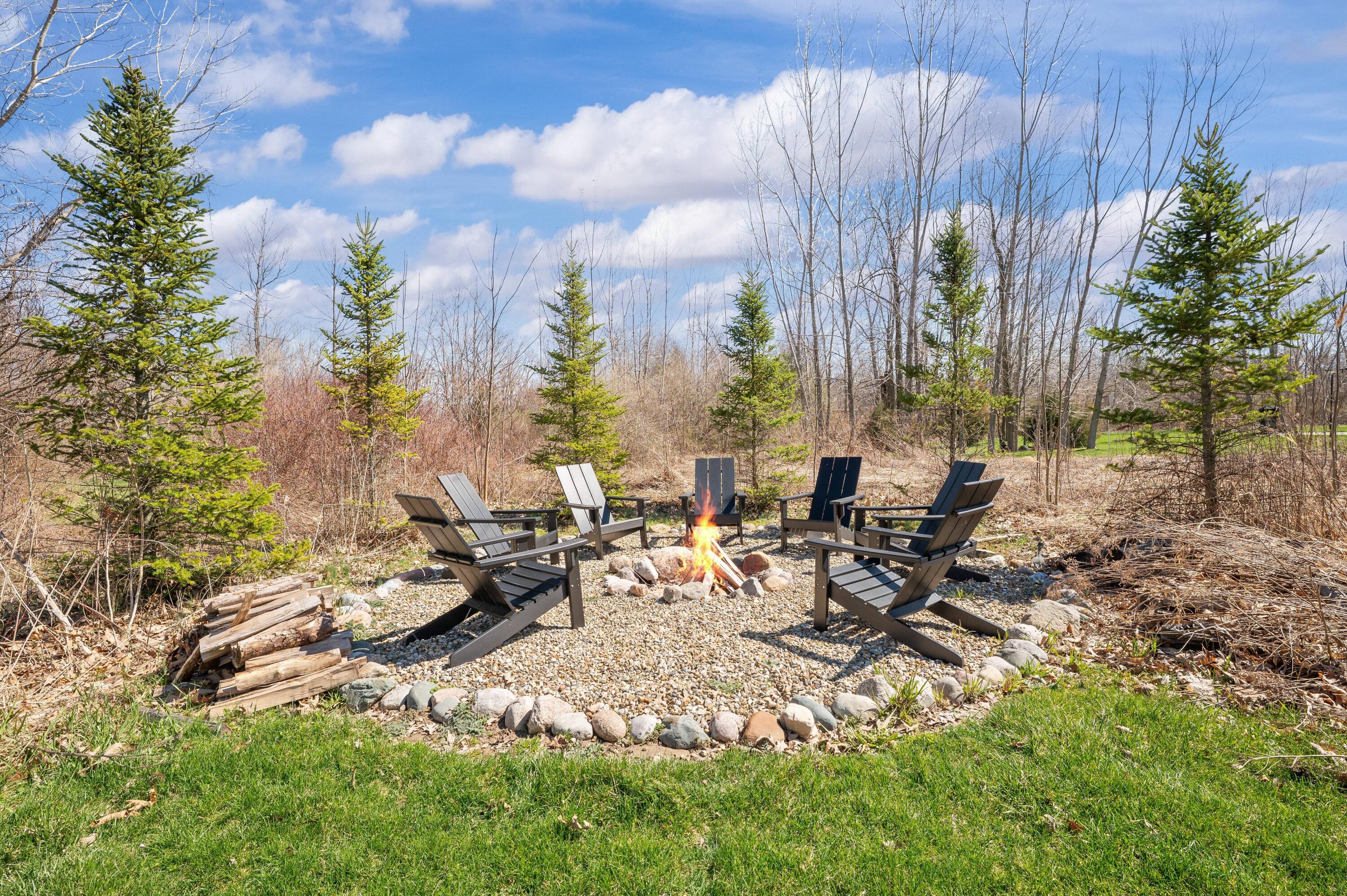 5553 Hidden Pond Lane