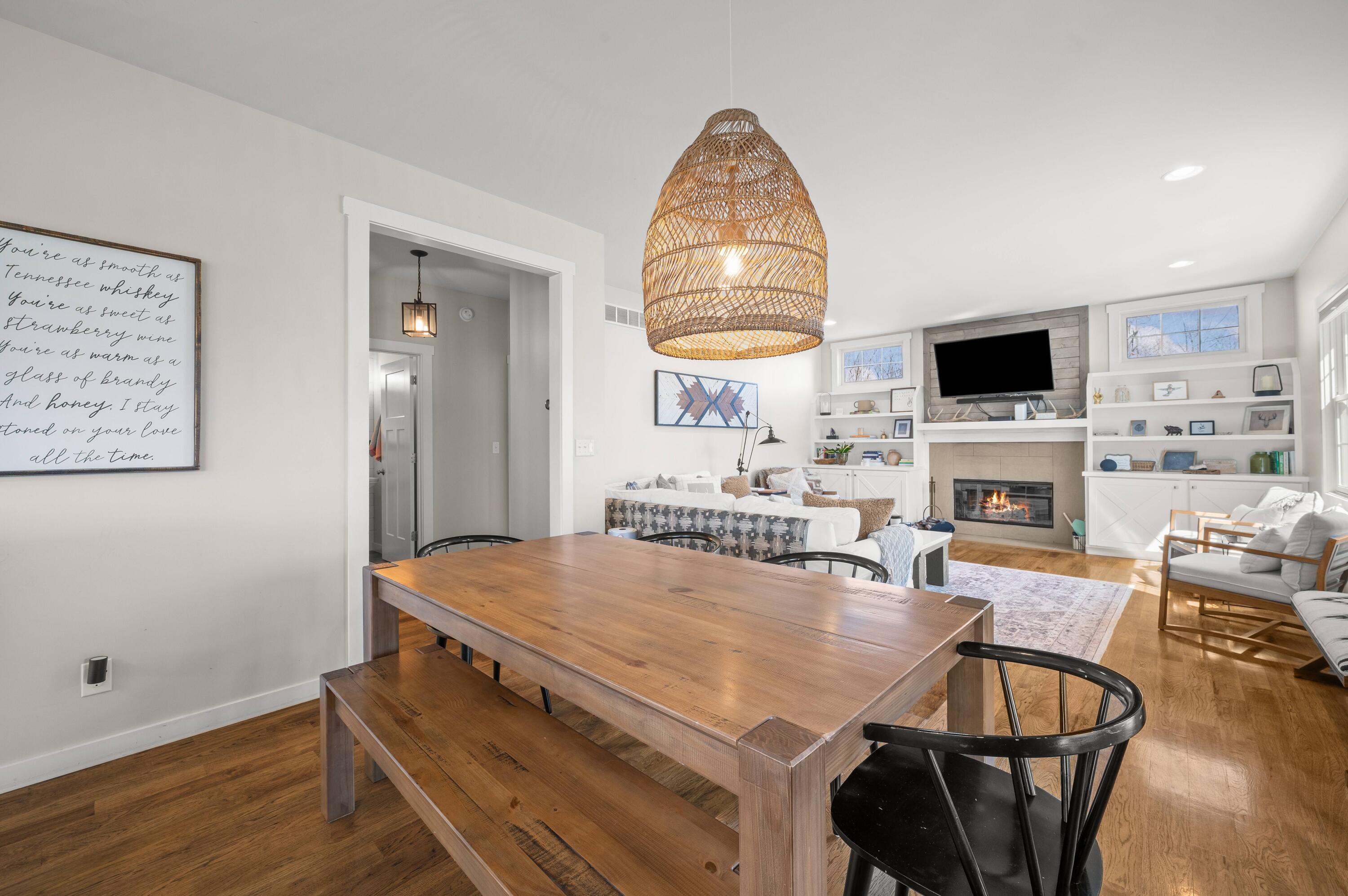 5553 Hidden Pond Lane