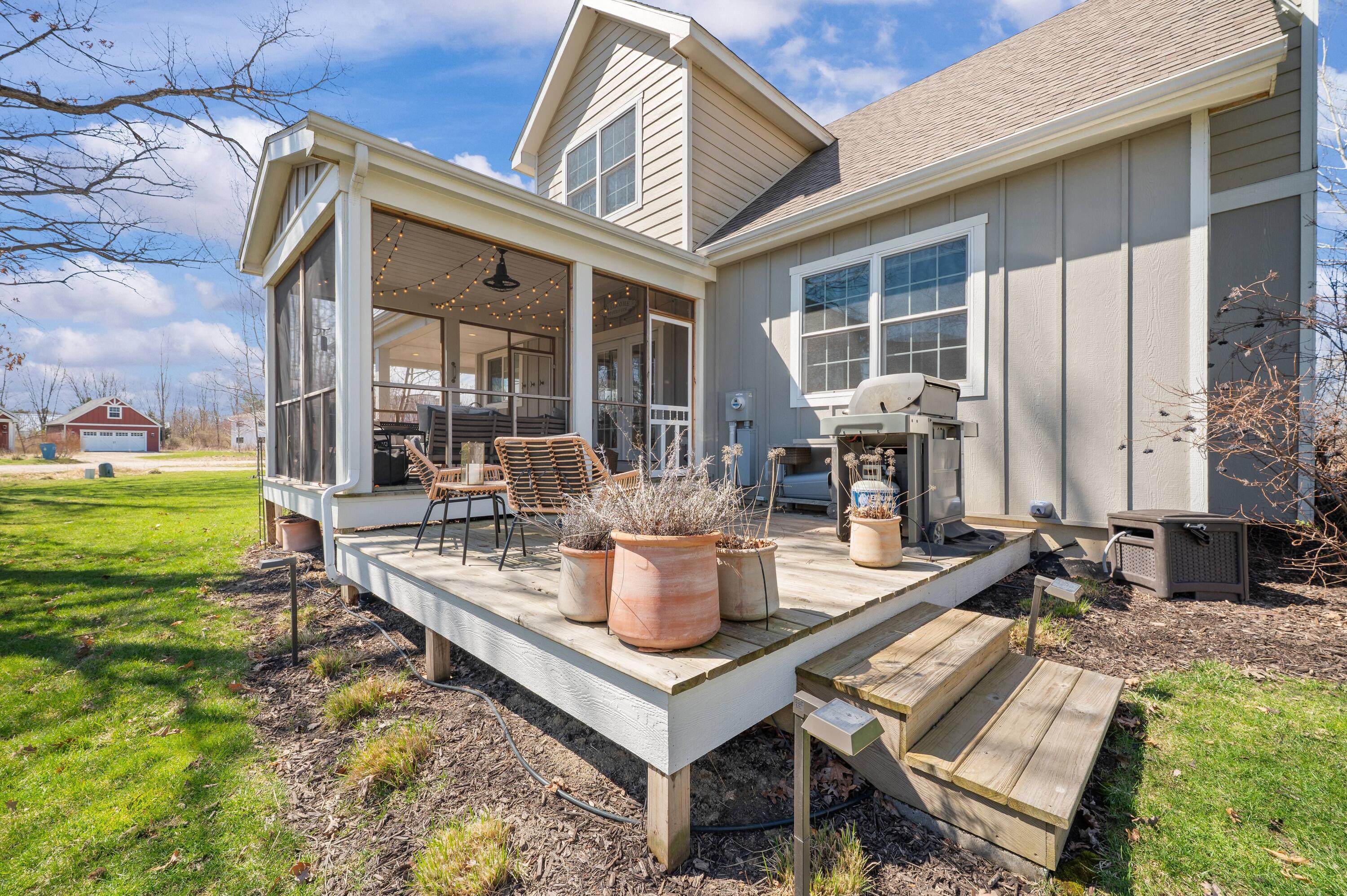 5553 Hidden Pond Lane