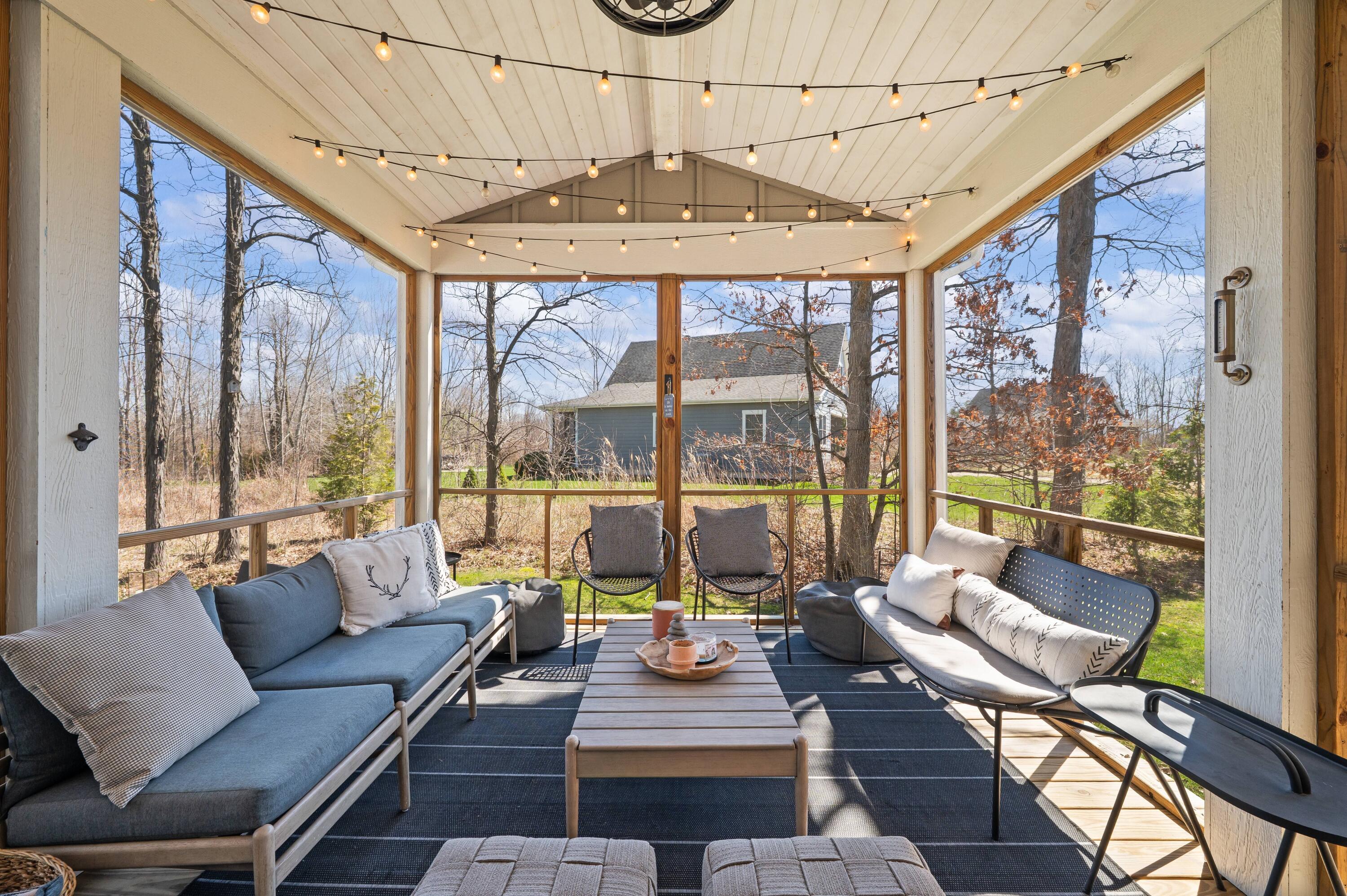 5553 Hidden Pond Lane