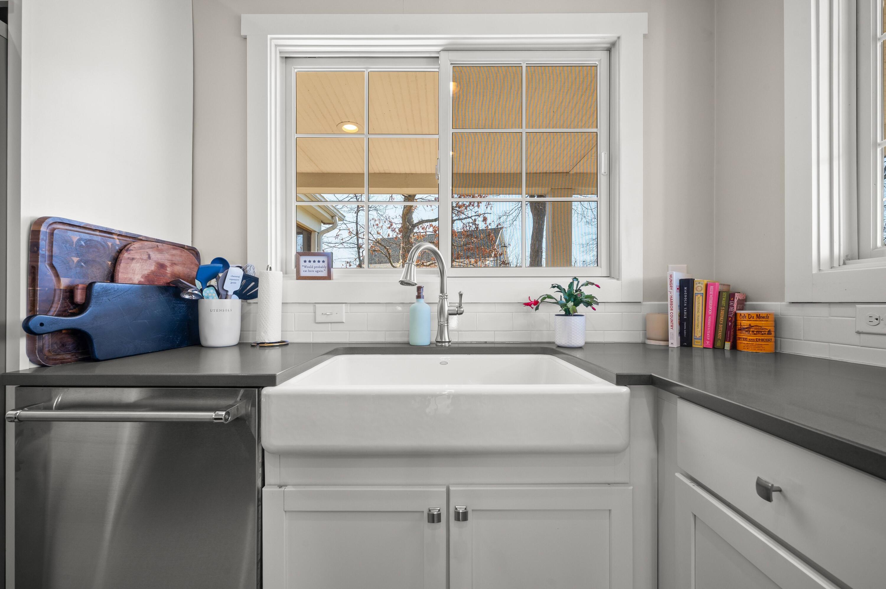 5553 Hidden Pond Lane