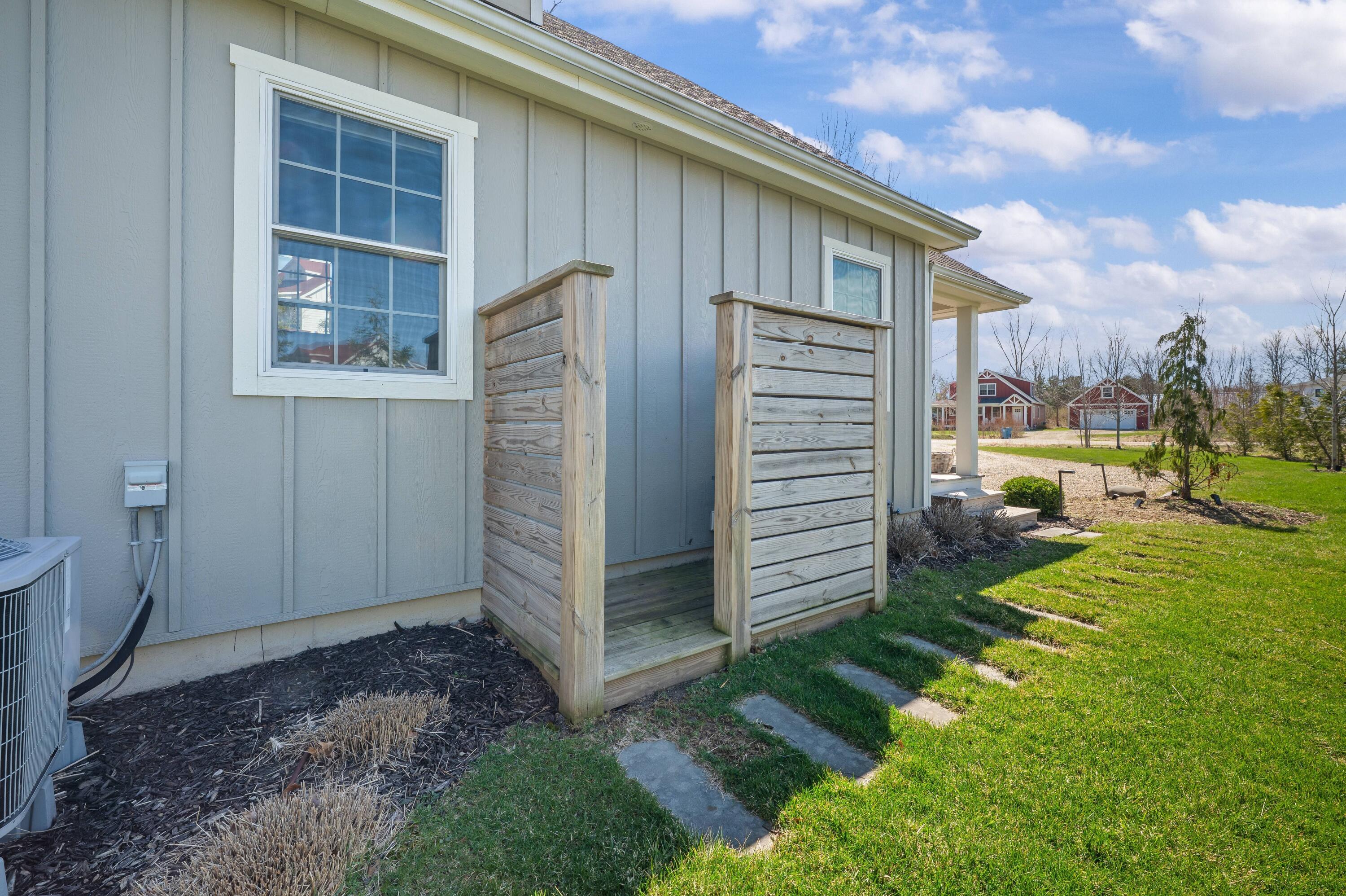 5553 Hidden Pond Lane