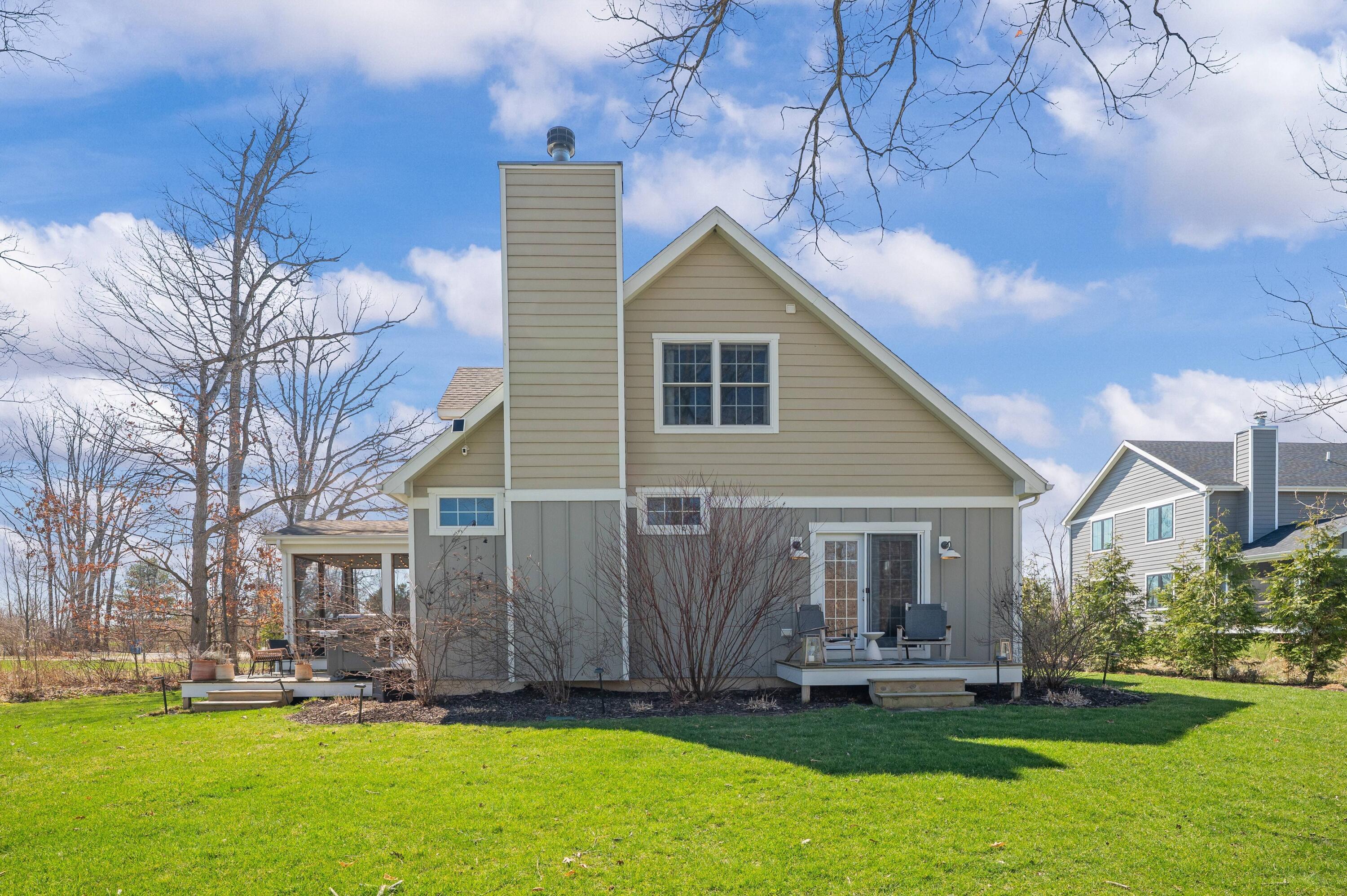 5553 Hidden Pond Lane