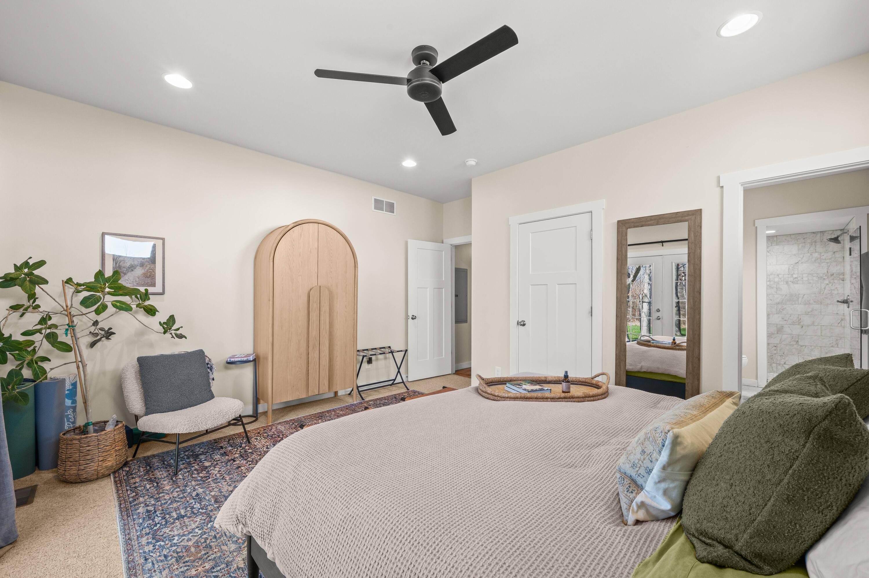 5553 Hidden Pond Lane