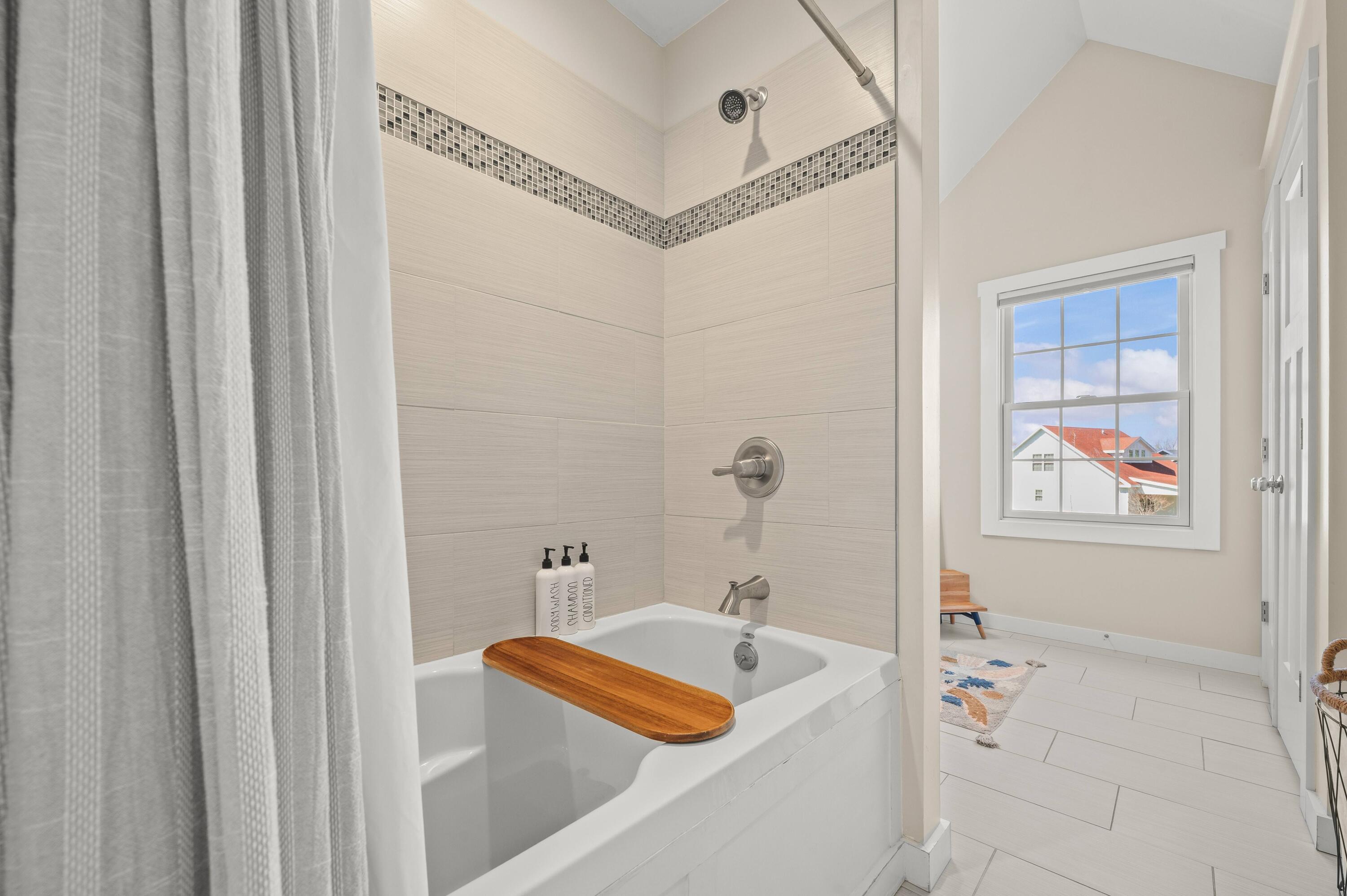 5553 Hidden Pond Lane