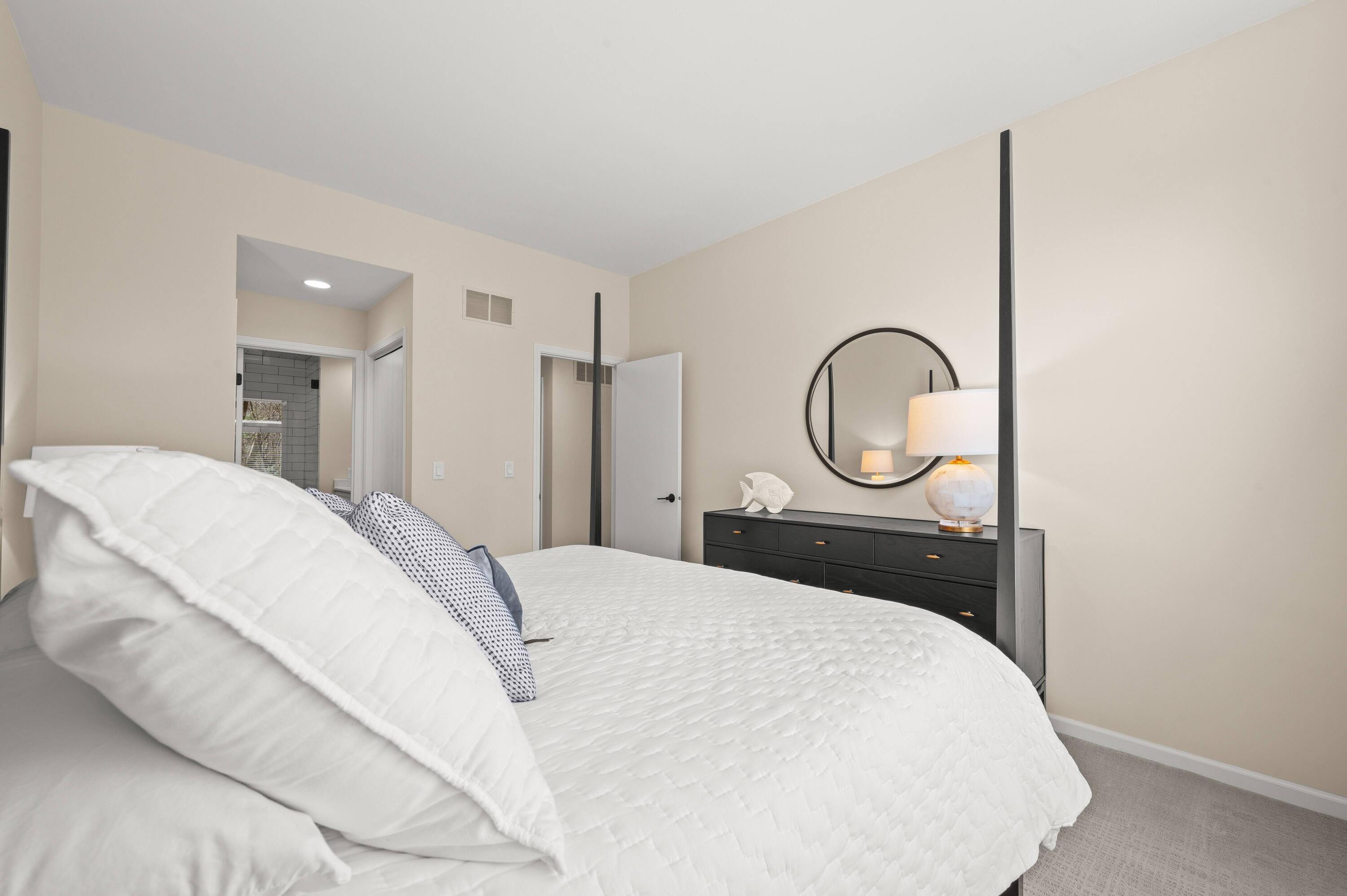 1501 W Water Street 61