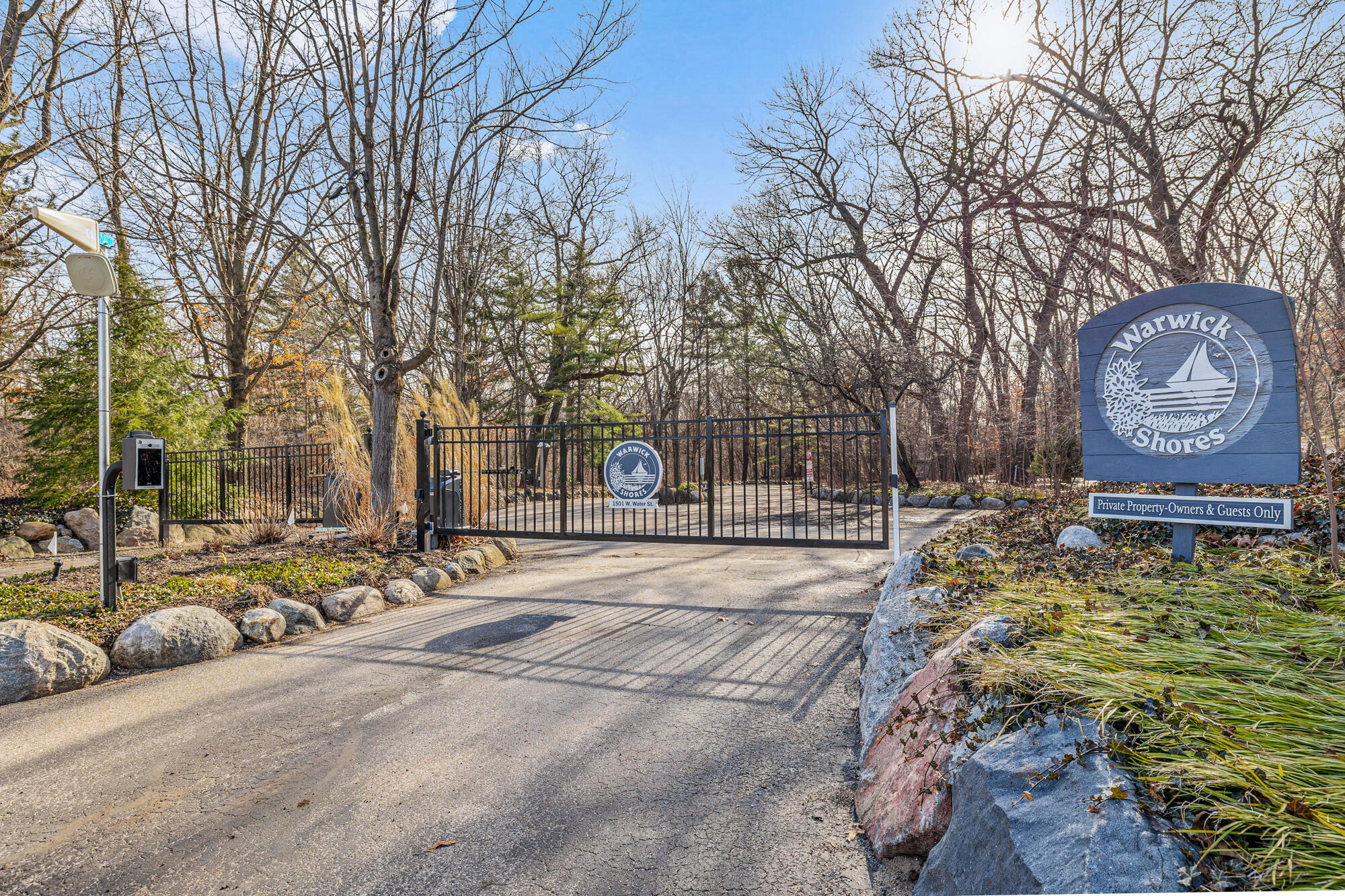 1501 W Water Street 61