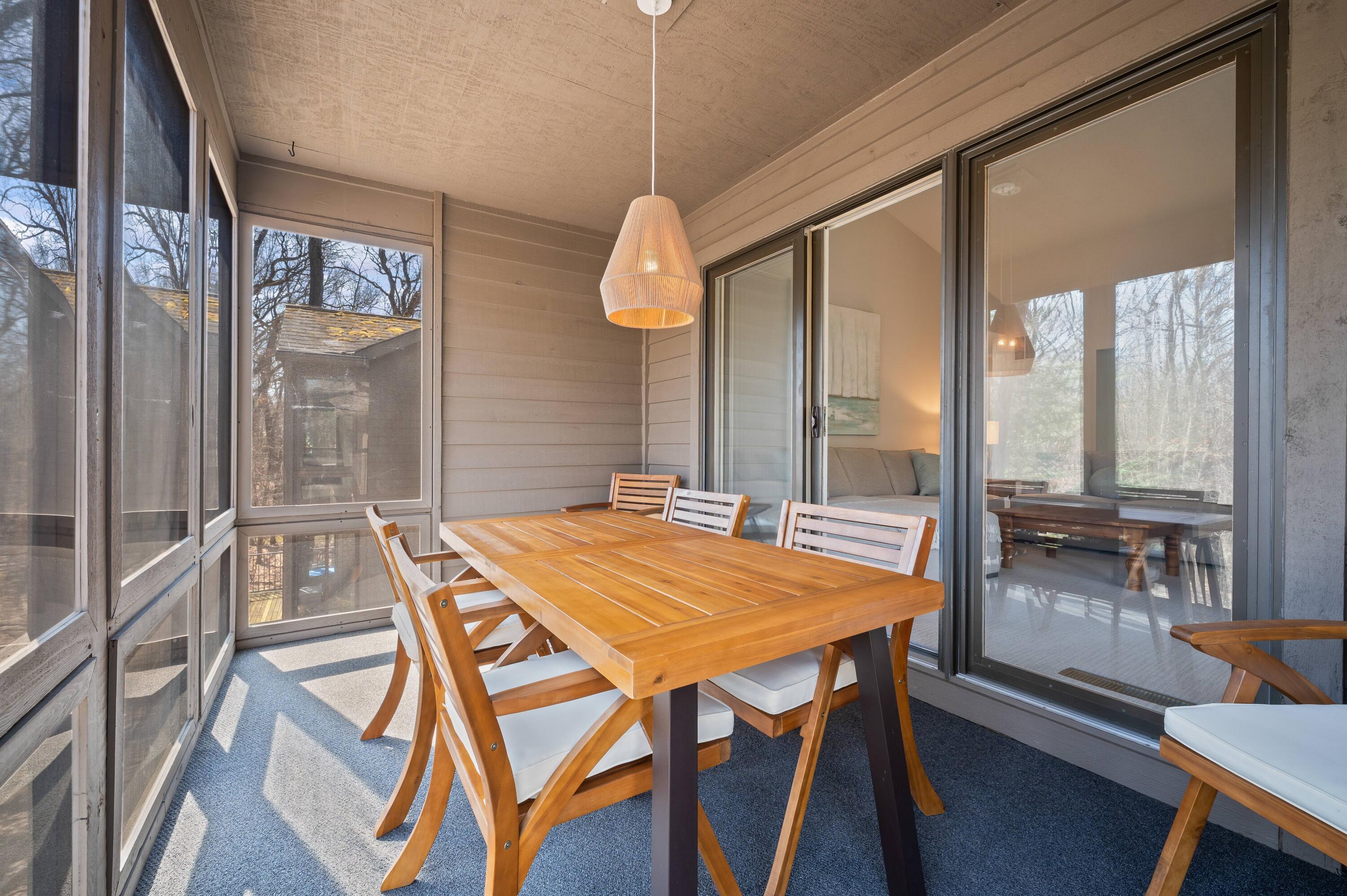 1501 W Water Street 61