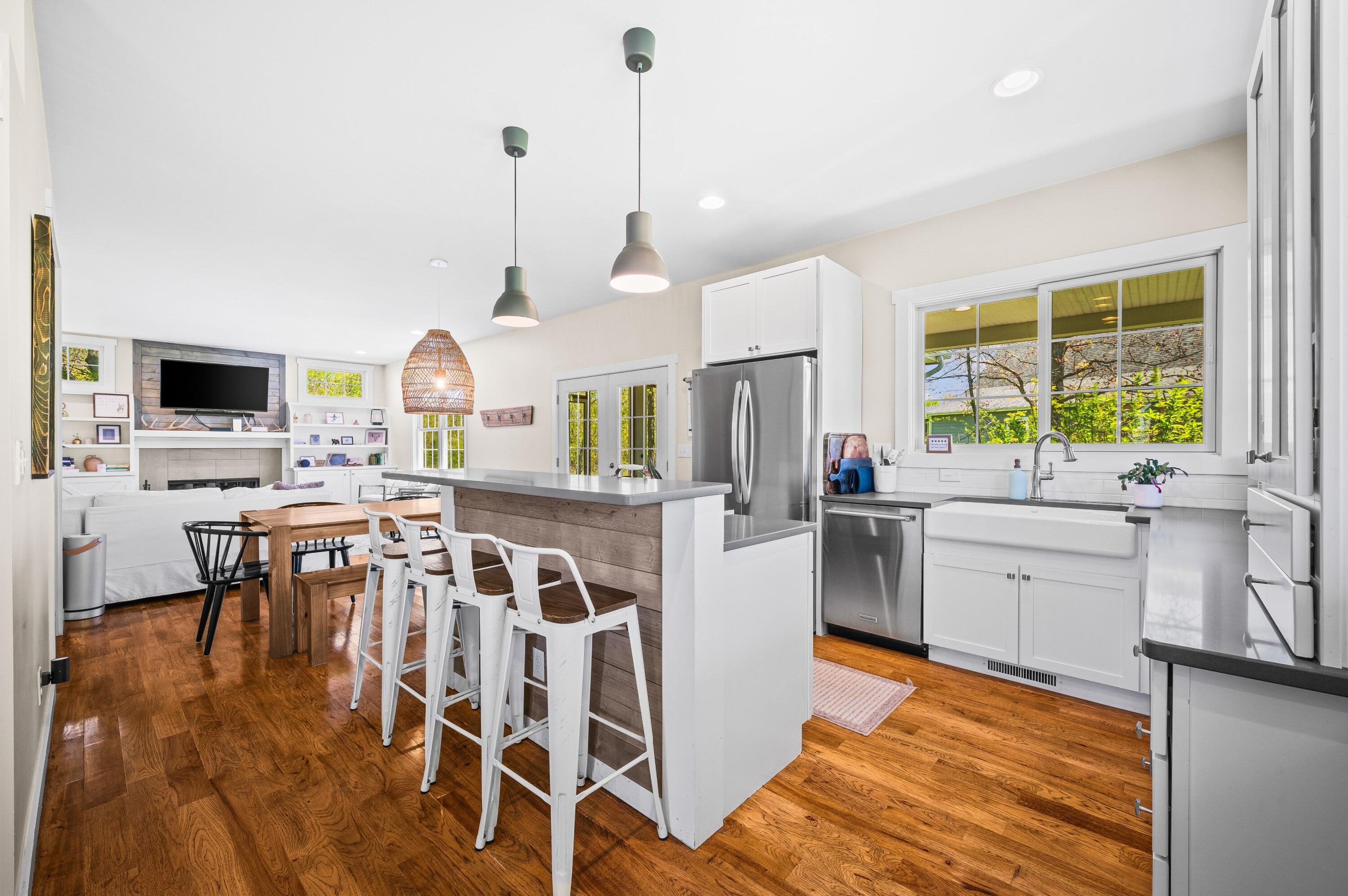 5553 Hidden Pond Lane