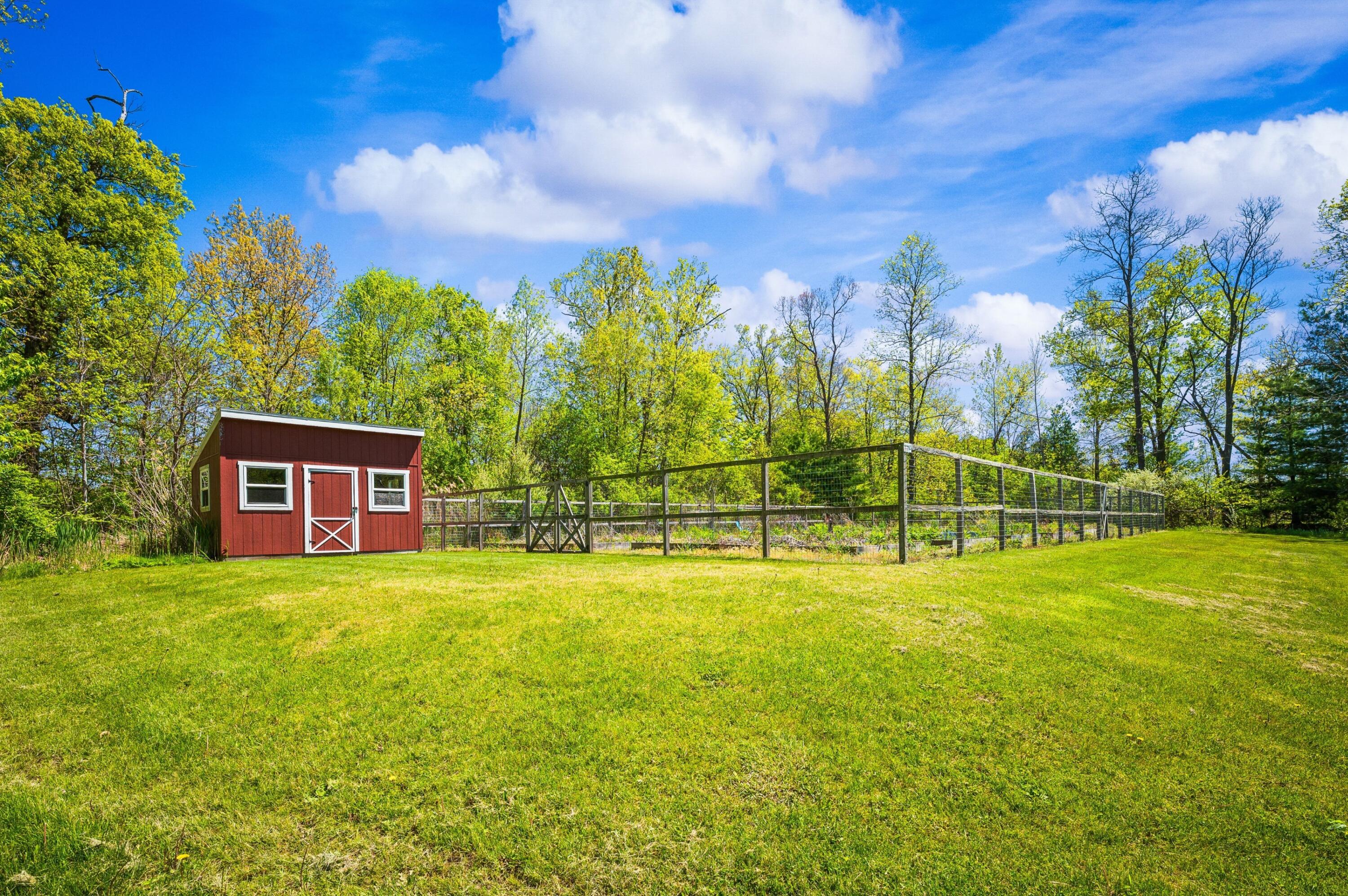5553 Hidden Pond Lane