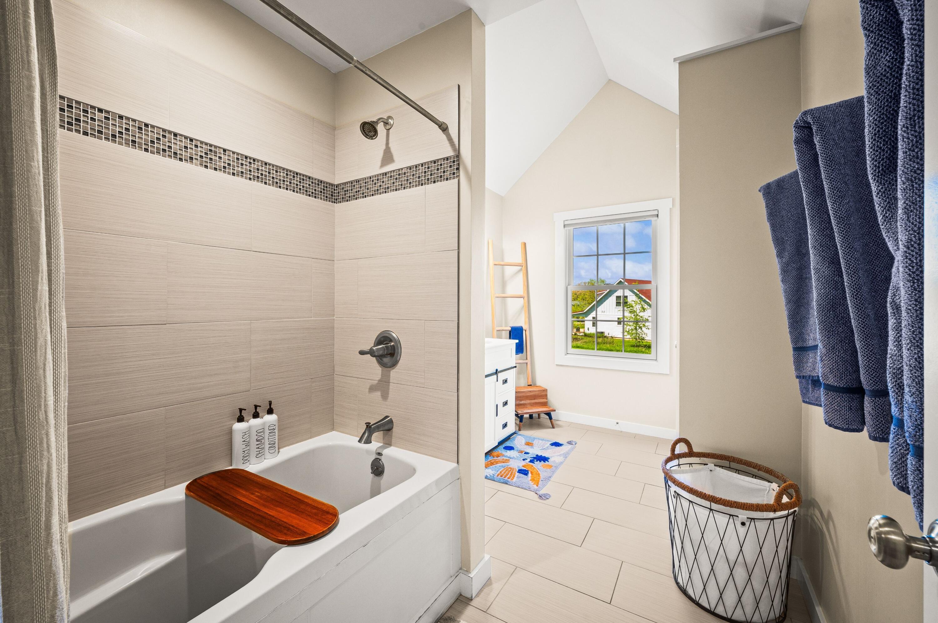 5553 Hidden Pond Lane