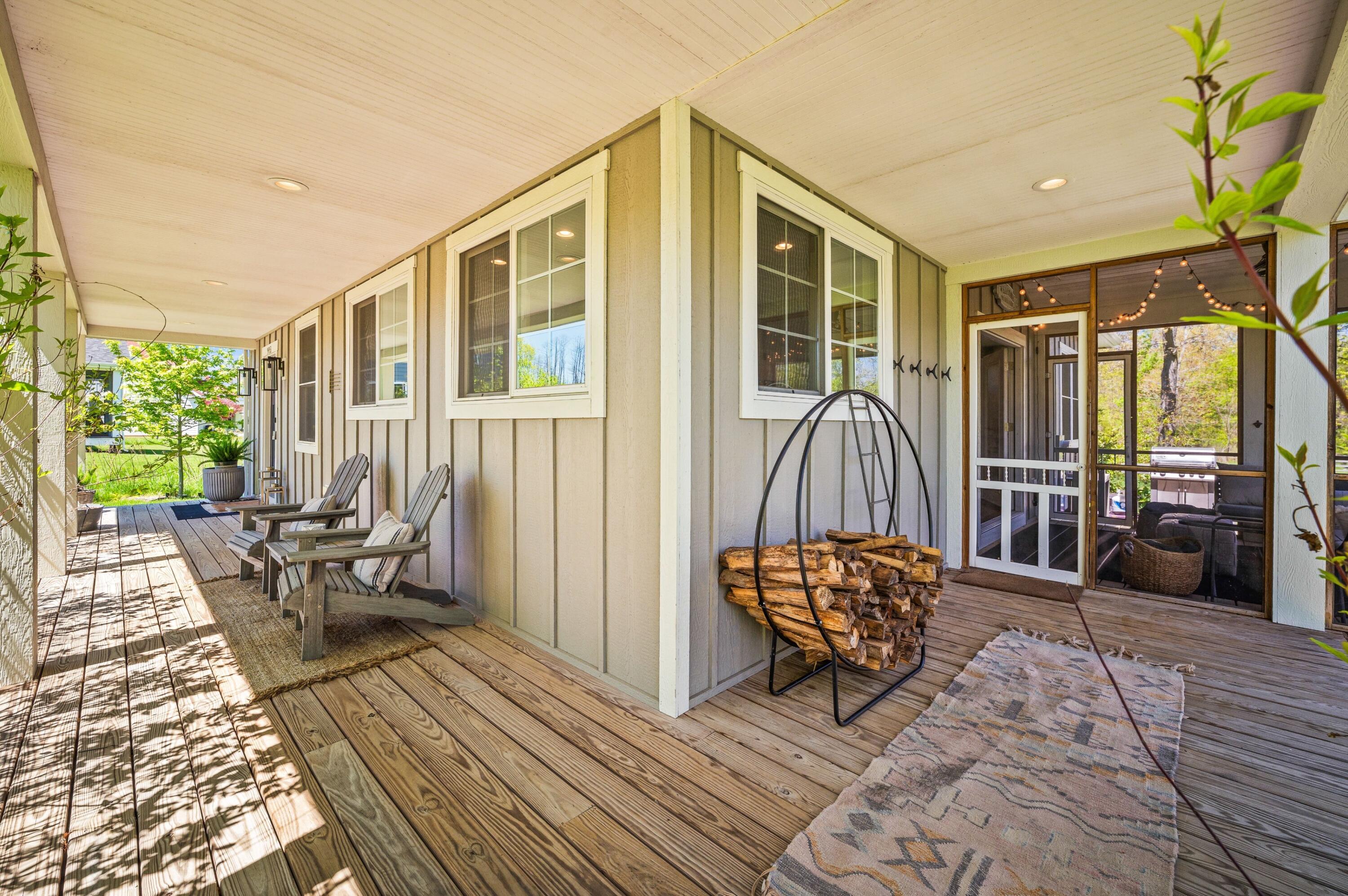 5553 Hidden Pond Lane