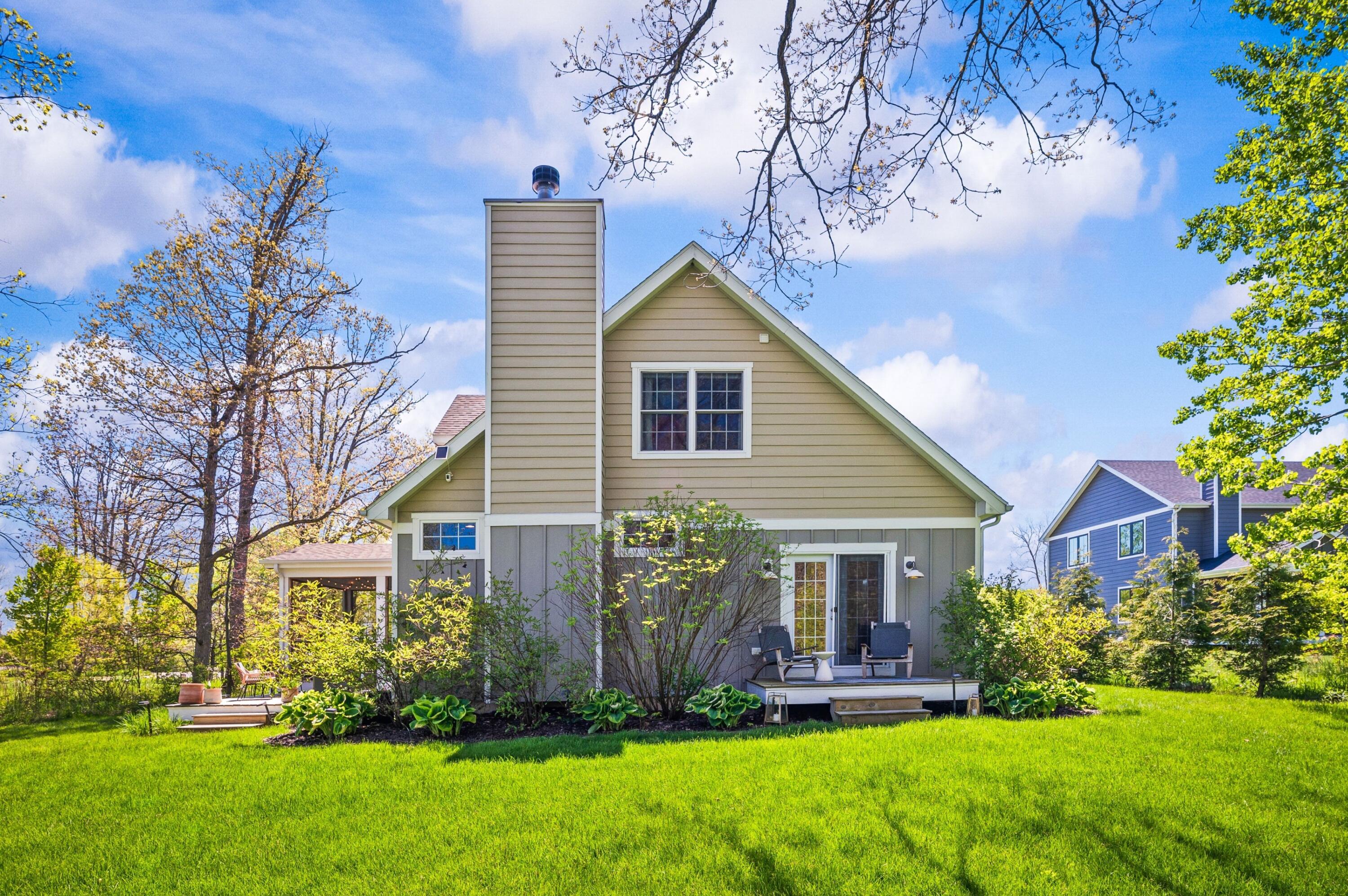 5553 Hidden Pond Lane