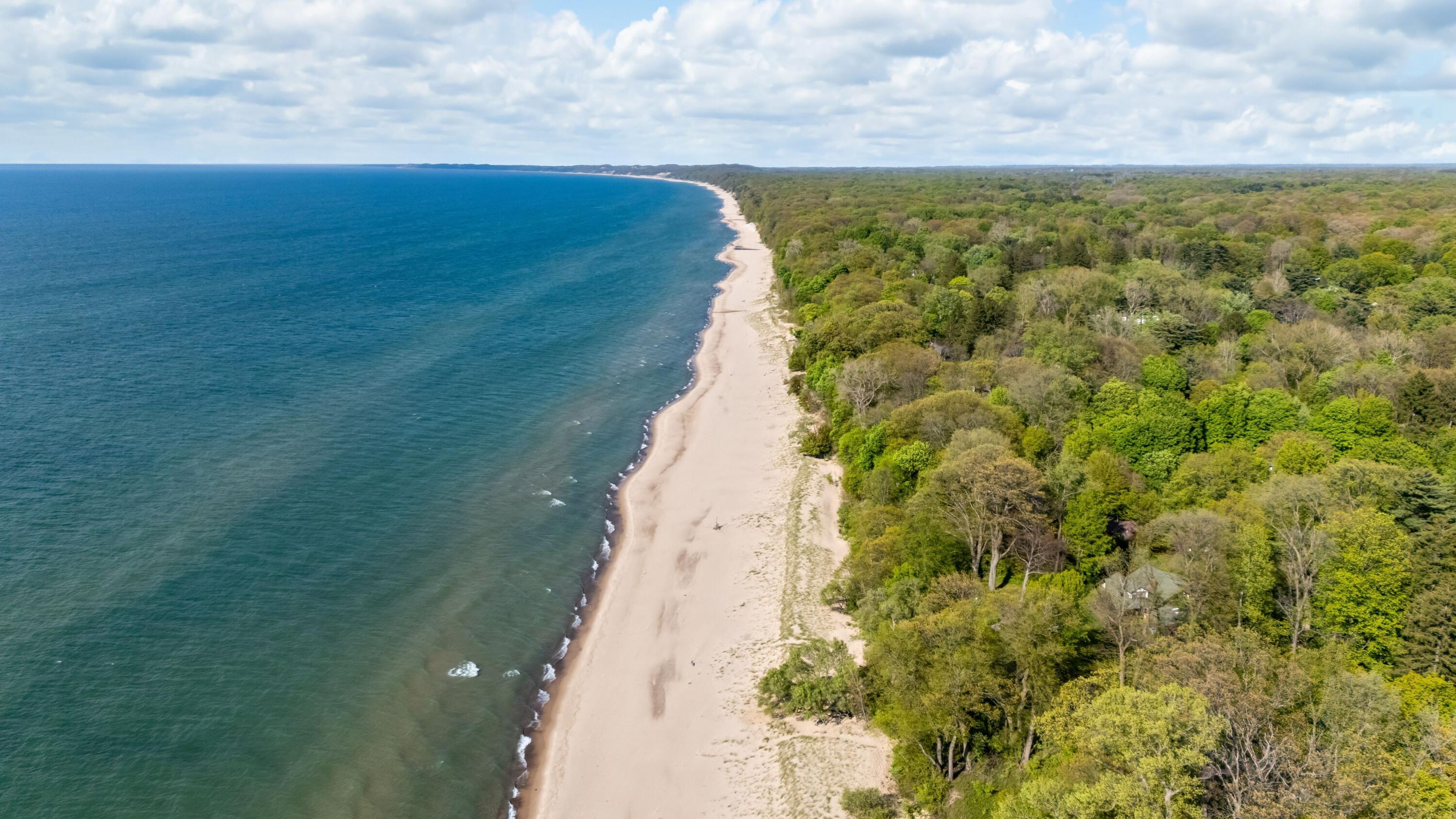 14657 Lakeshore Road