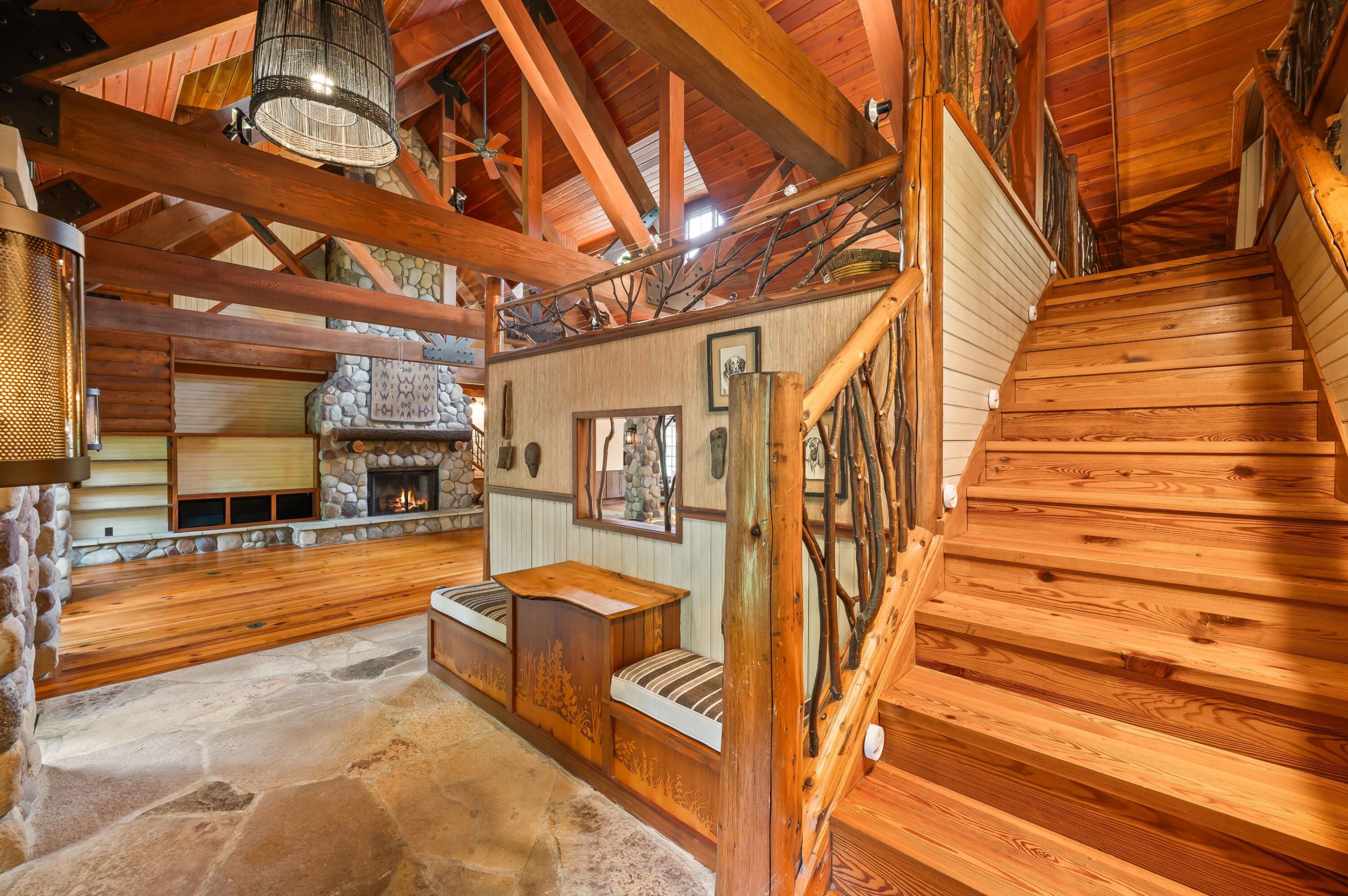 14657 Lakeshore Road