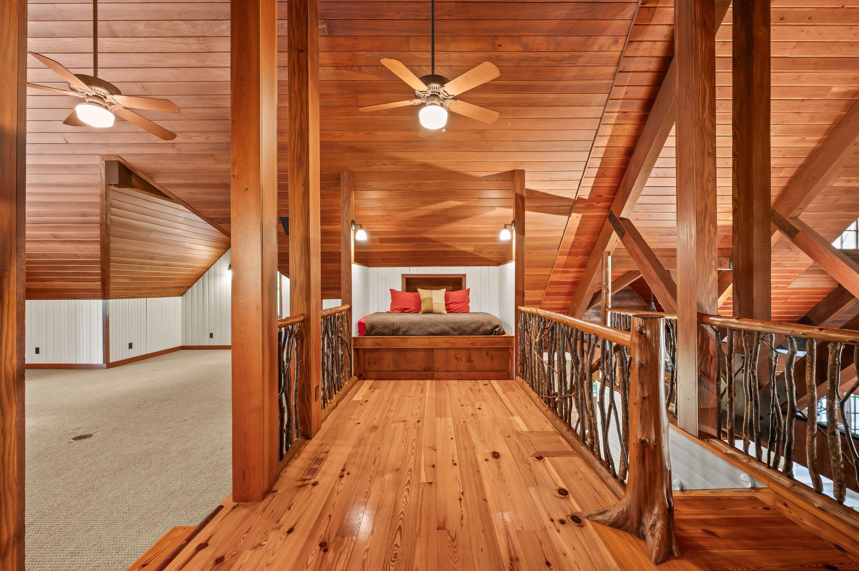 14657 Lakeshore Road