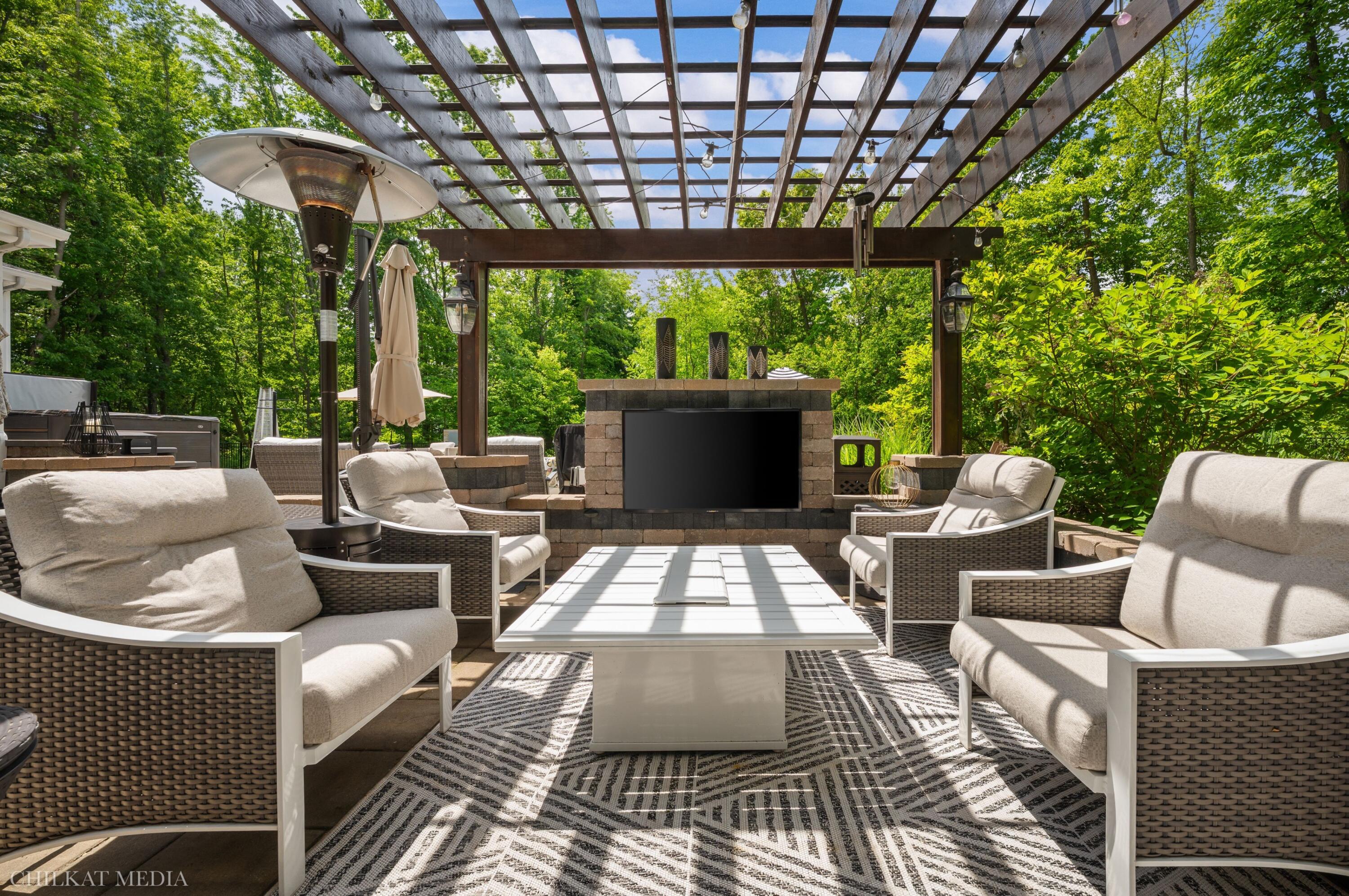 16636 Lakeshore Road