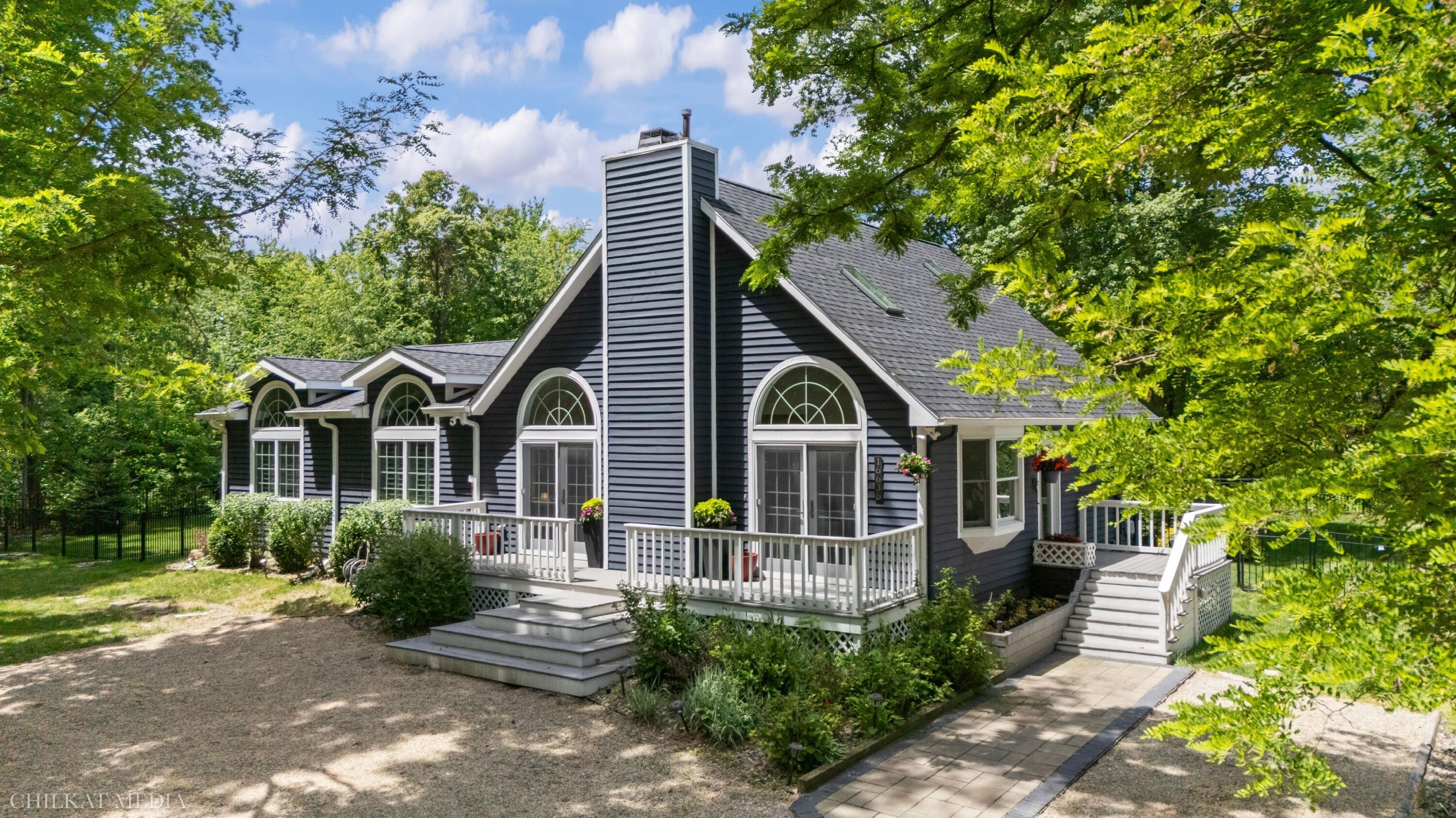 16636 Lakeshore Road
