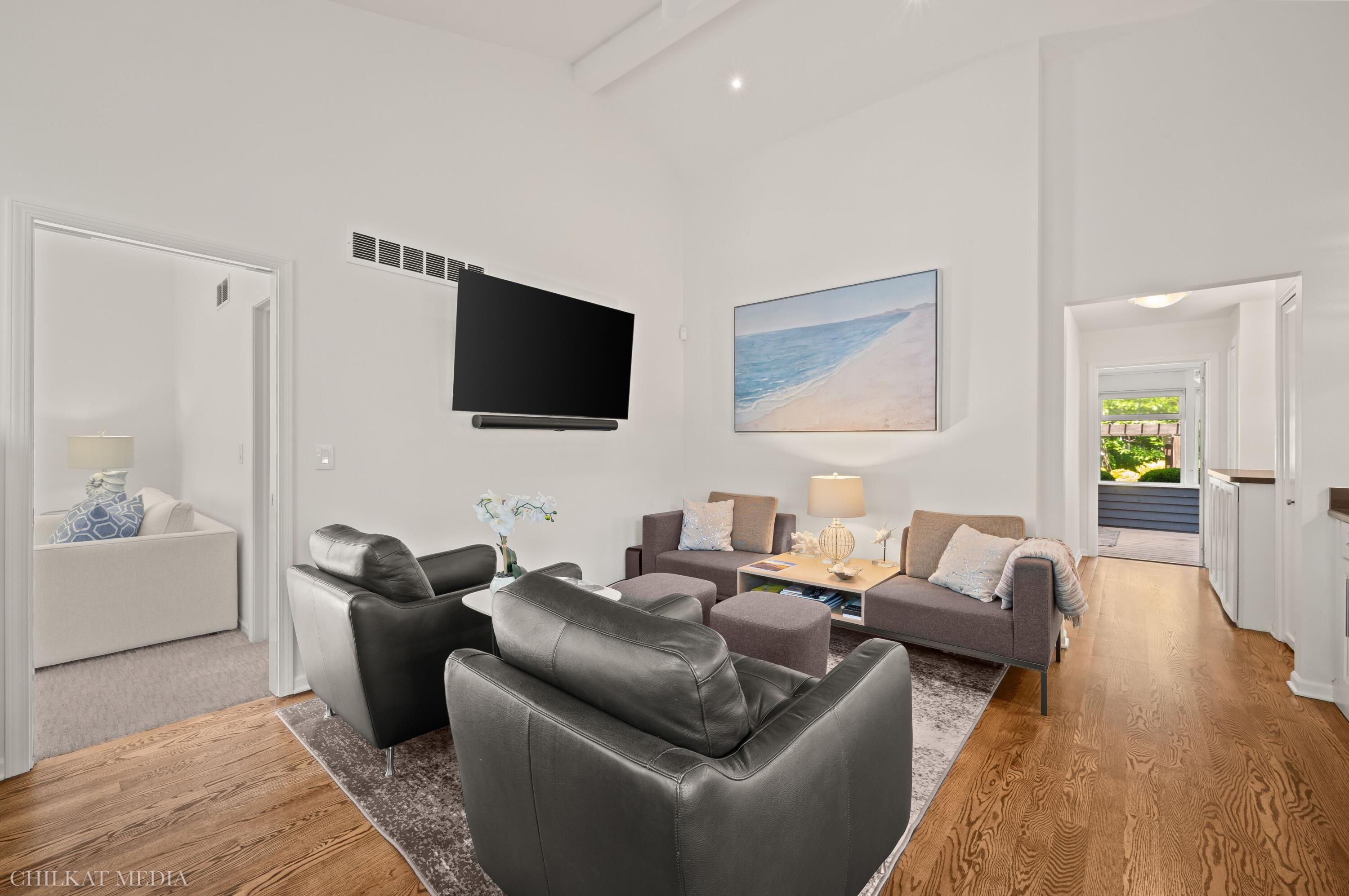 16636 Lakeshore Road