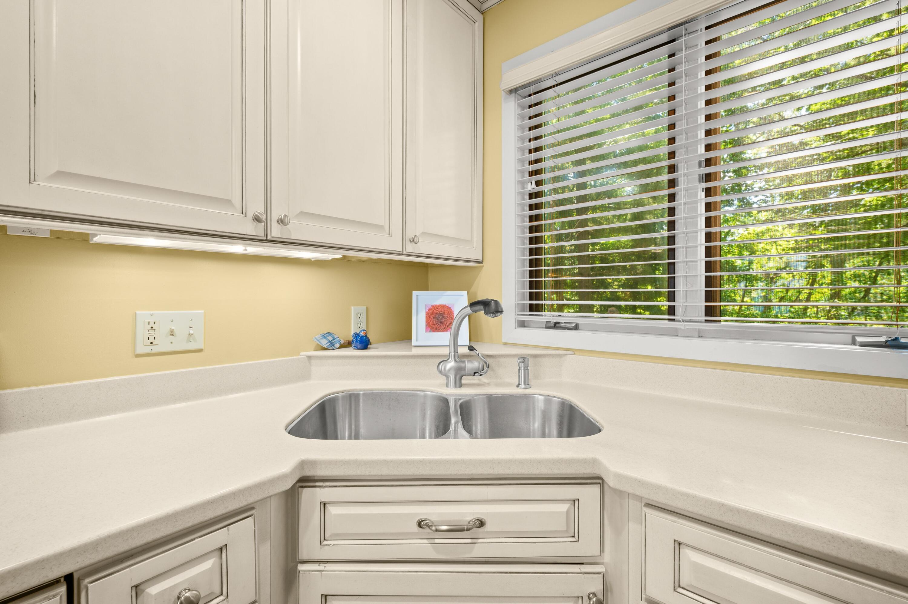 1501 W Water 39