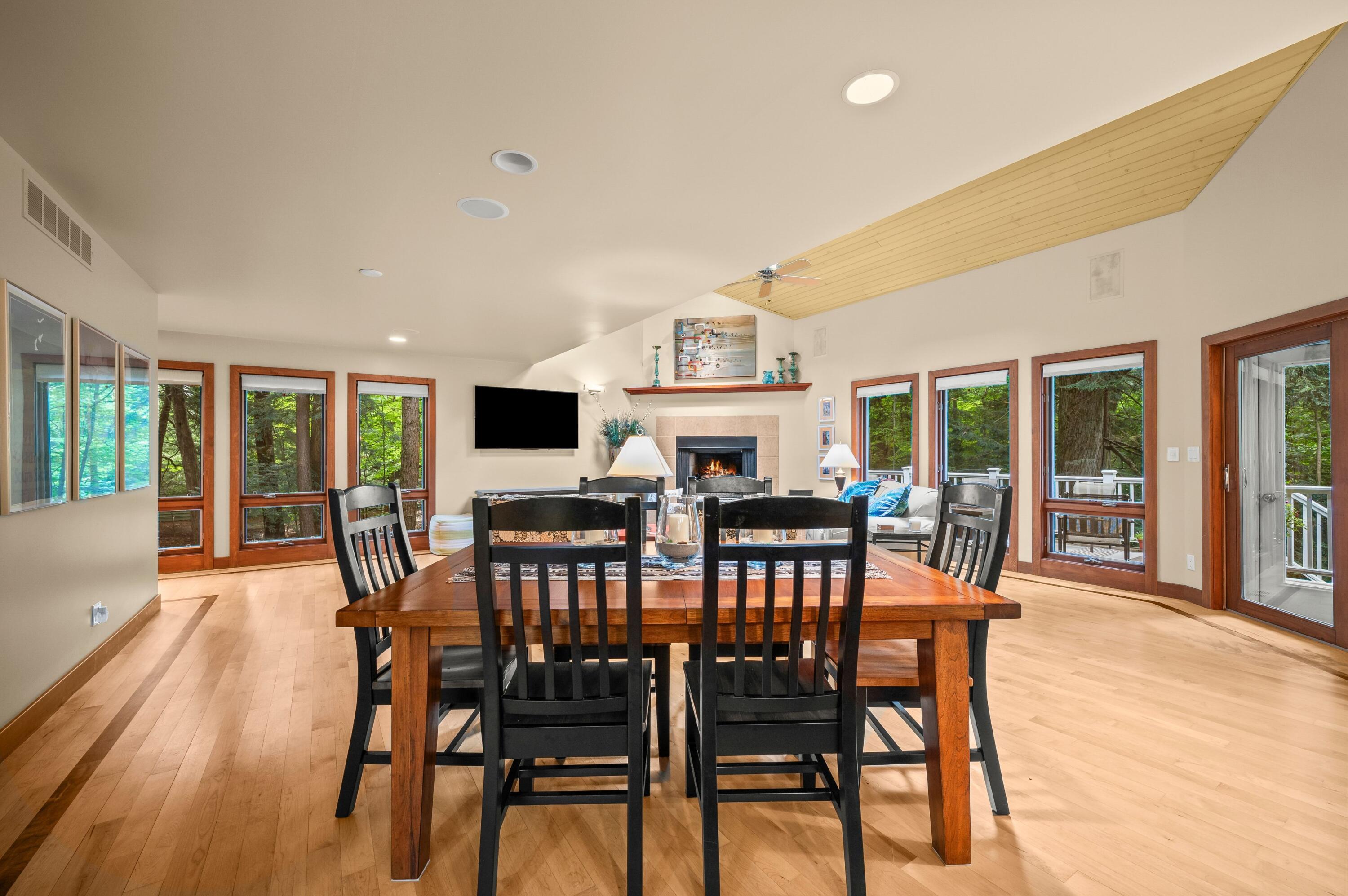 12760 Highland Shores Drive
