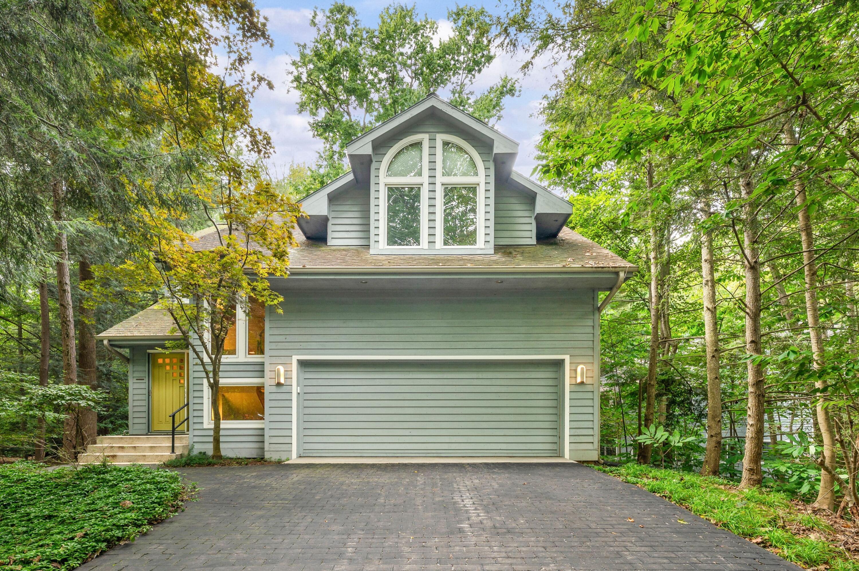 12760 Highland Shores Drive