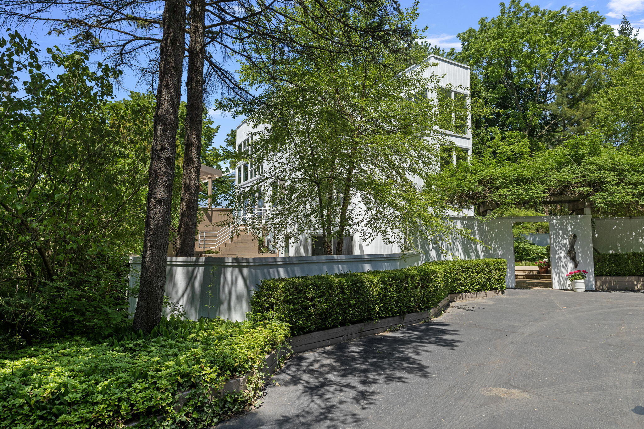 301 E Lake Front Drive