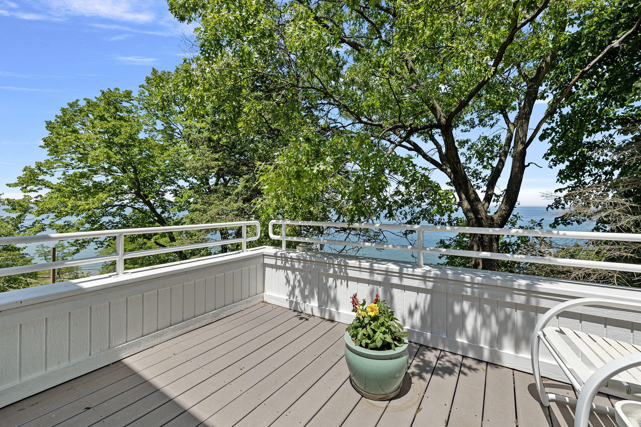301 E Lake Front Drive