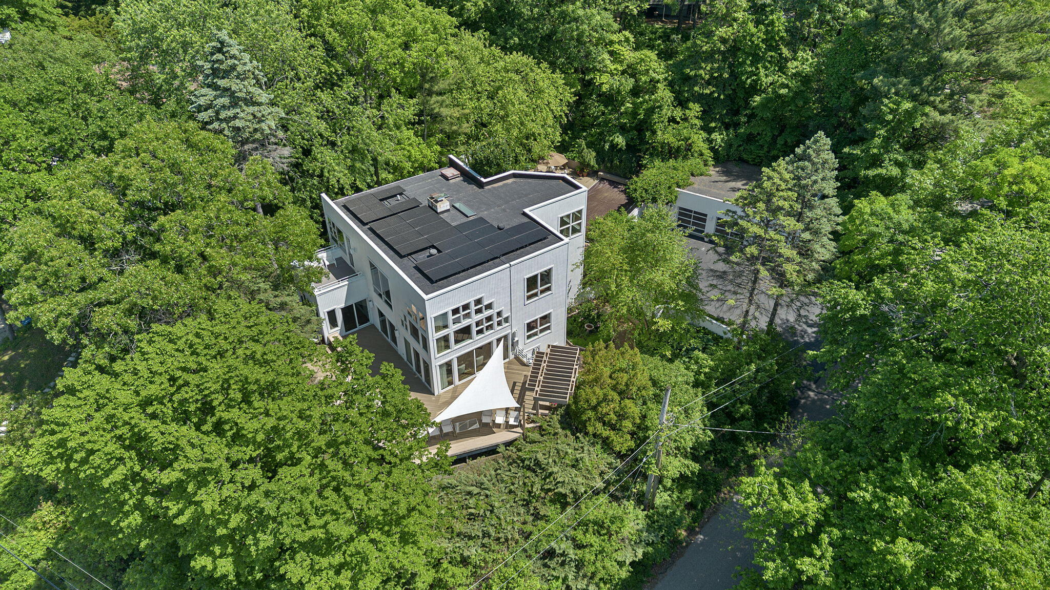 301 E Lake Front Drive