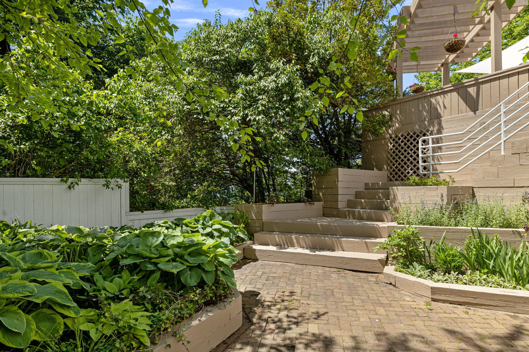 301 E Lake Front Drive