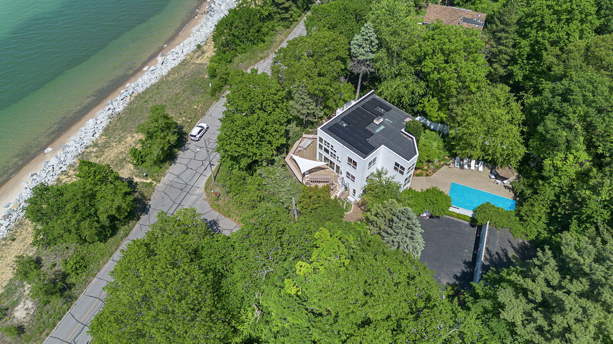 301 E Lake Front Drive