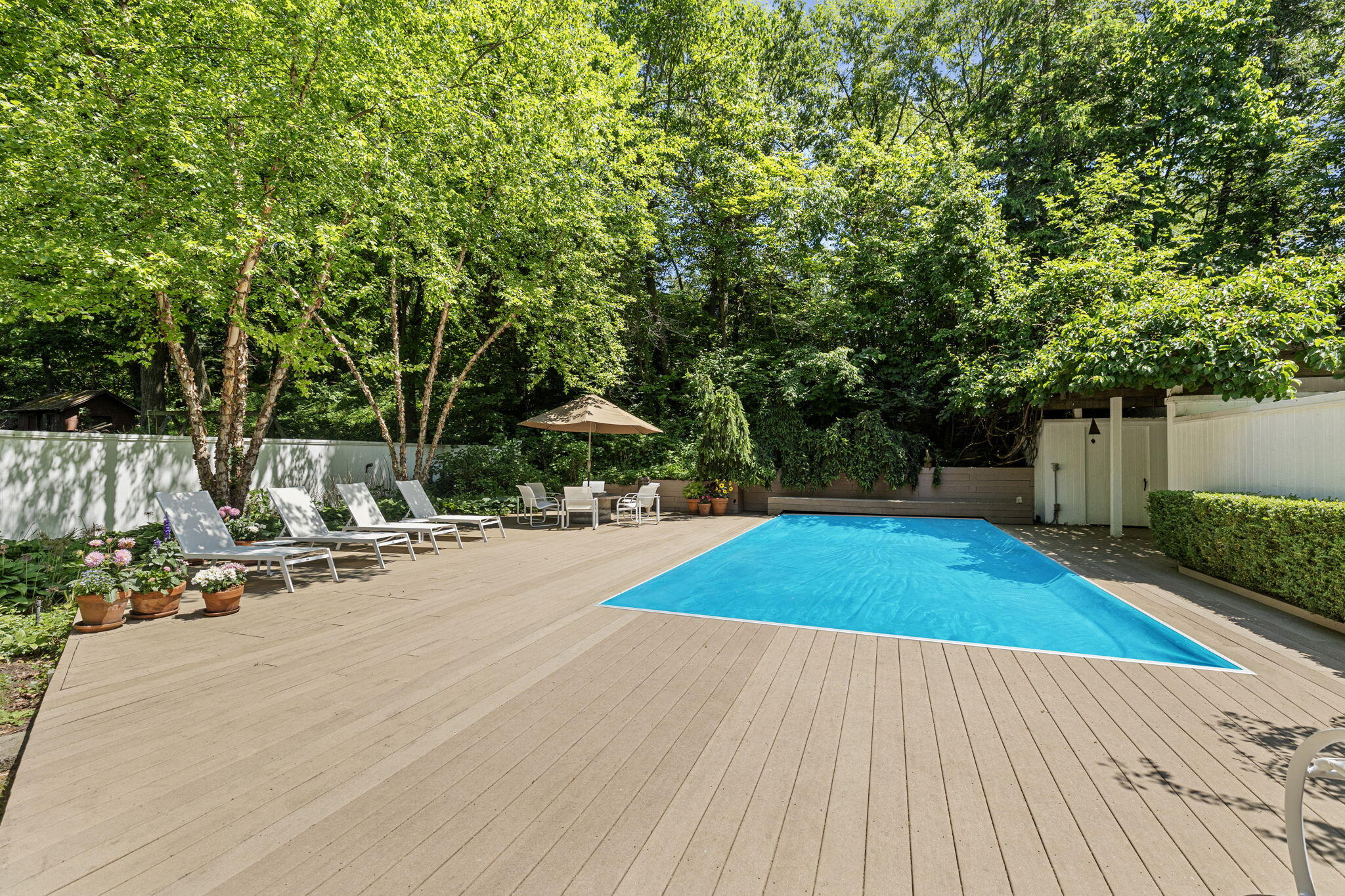 301 E Lake Front Drive
