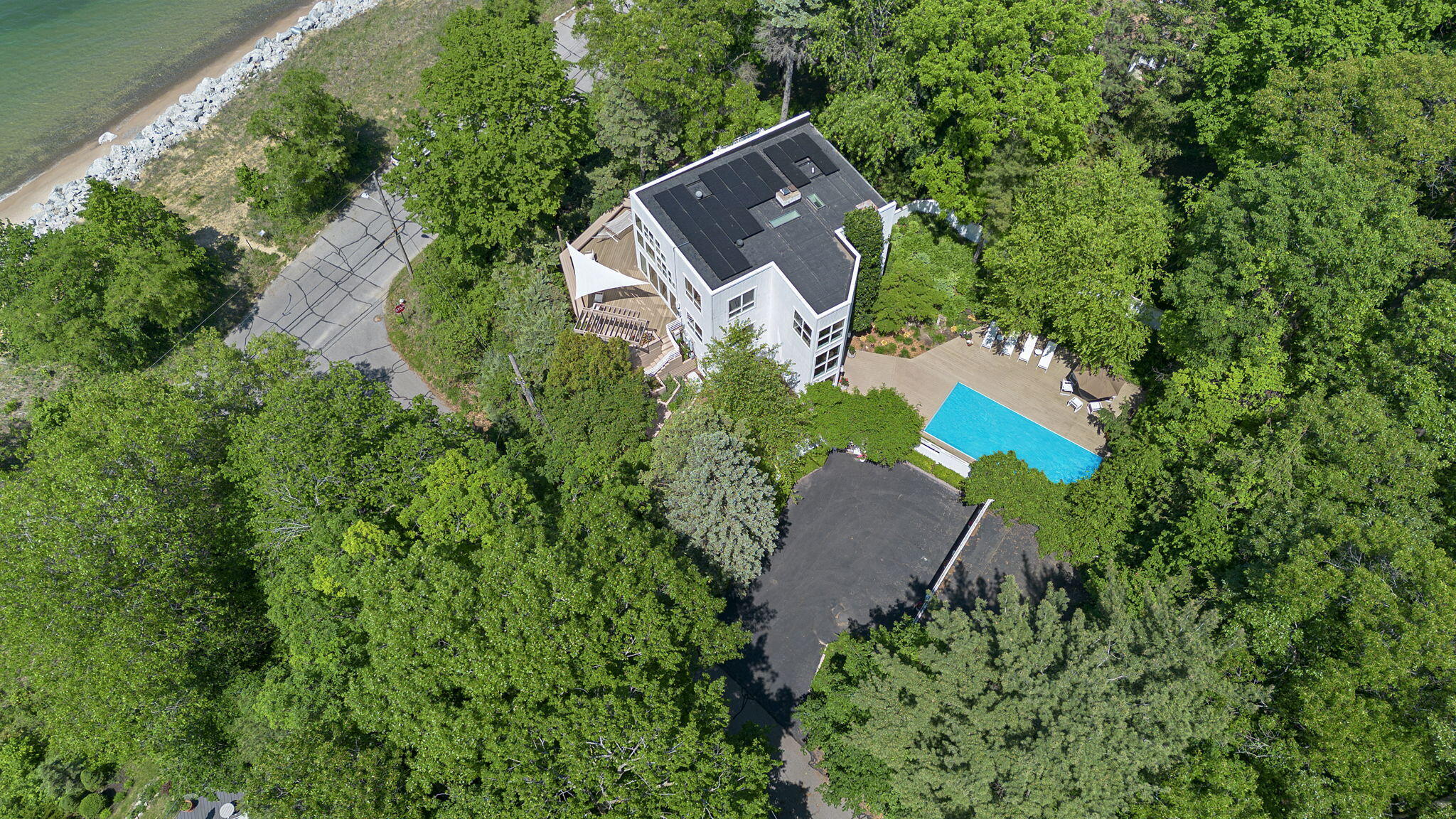 301 E Lake Front Drive