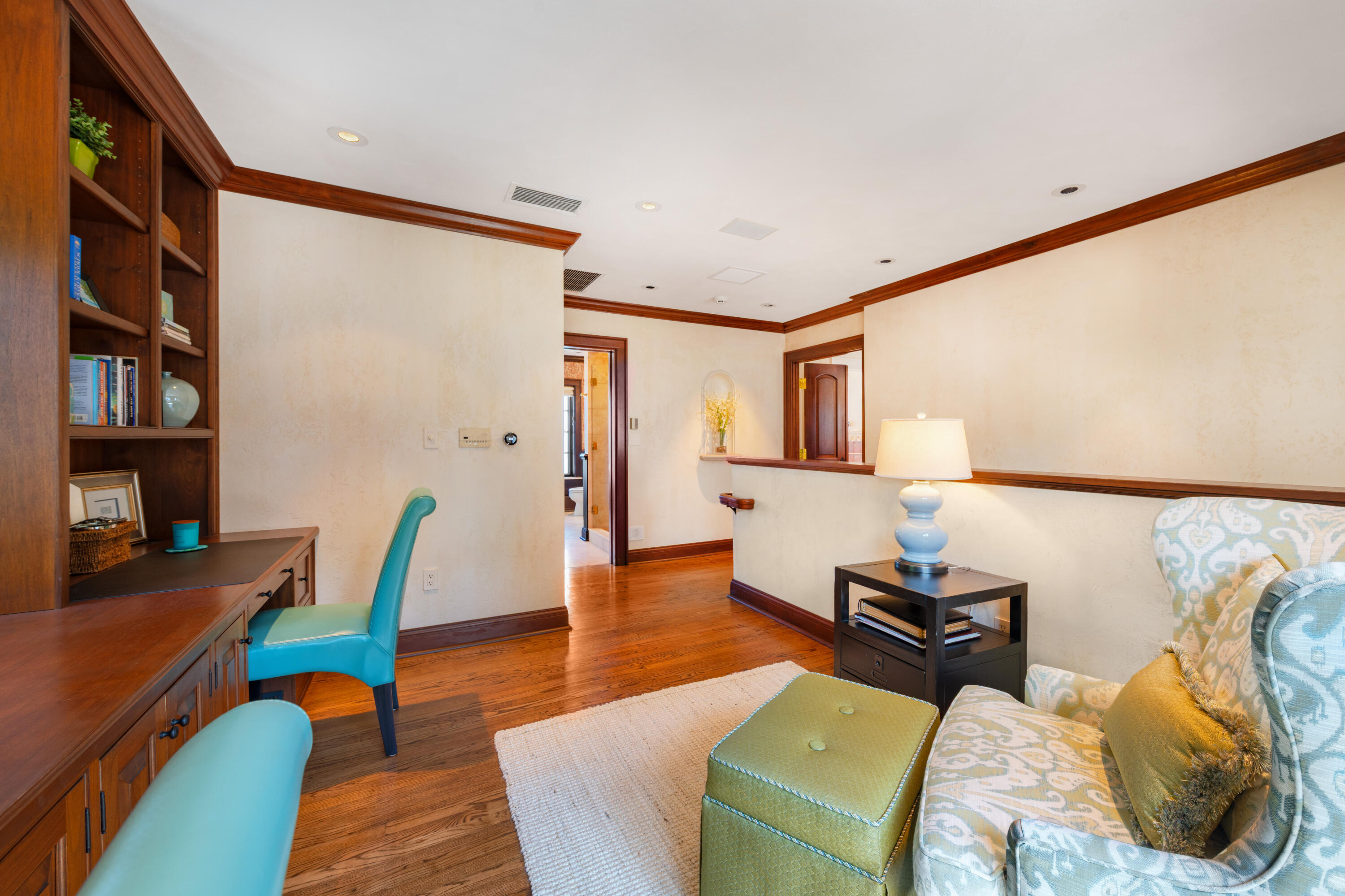 2306 Lake Shore Drive