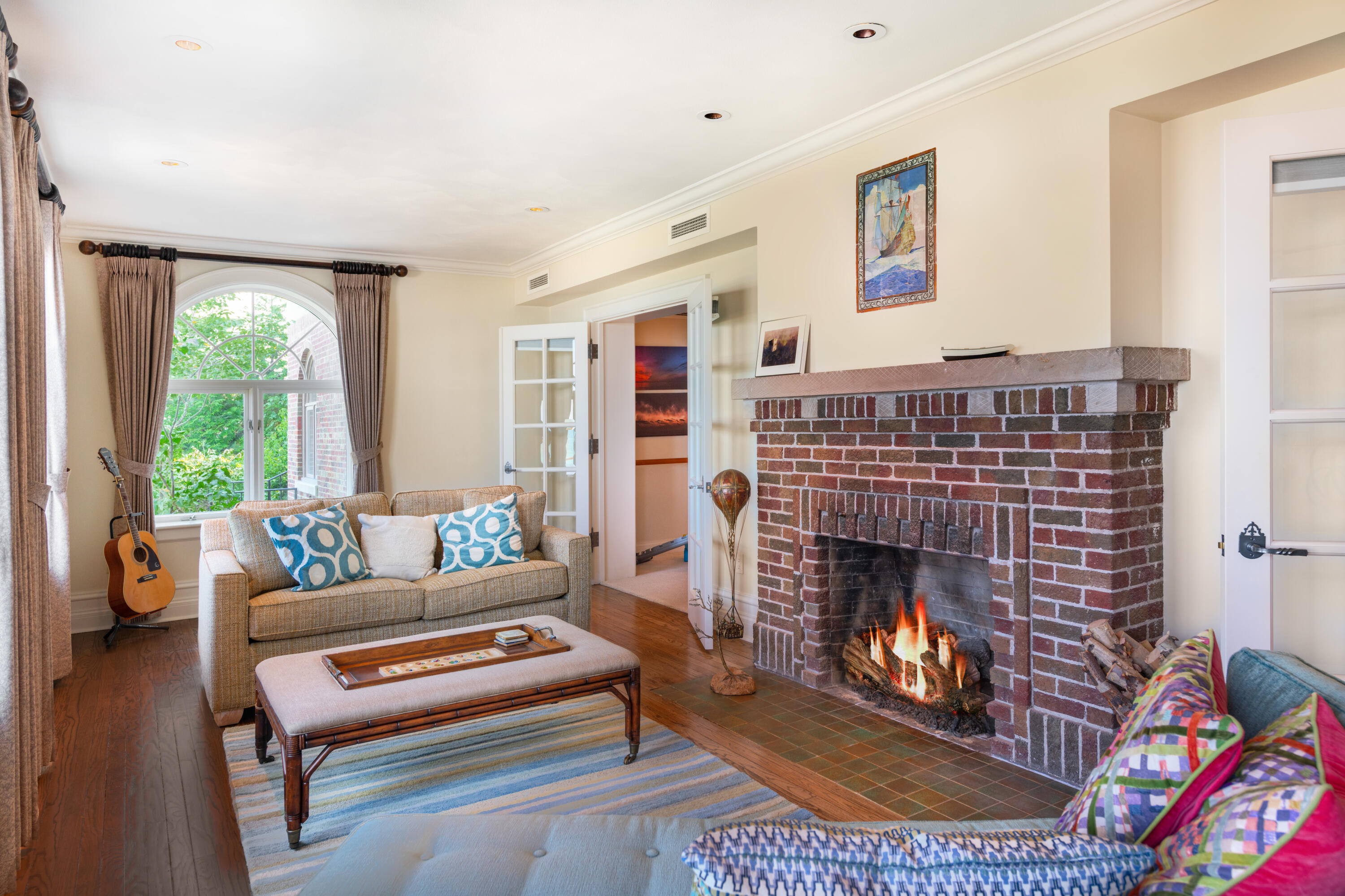 2306 Lake Shore Drive