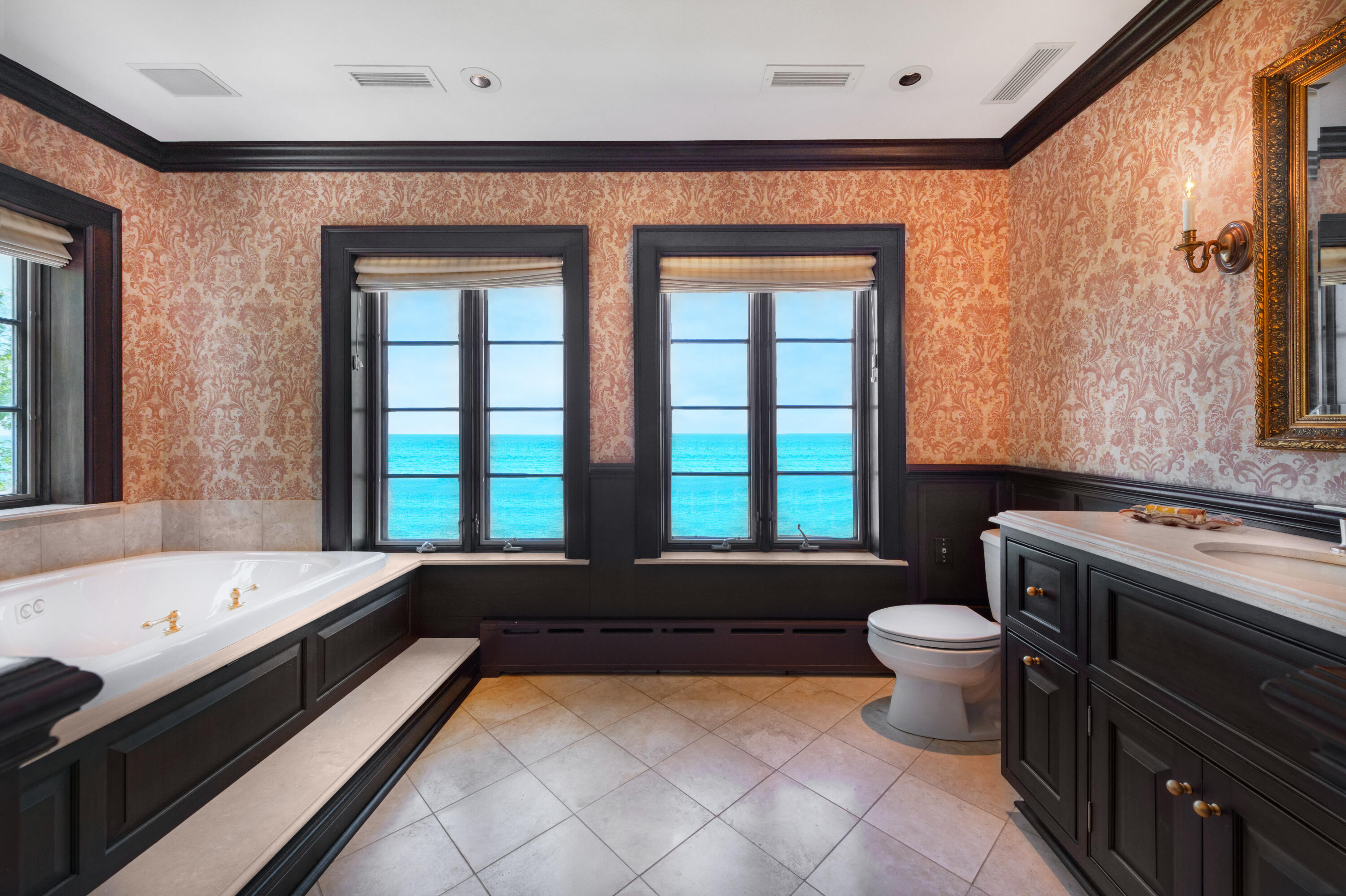2306 Lake Shore Drive