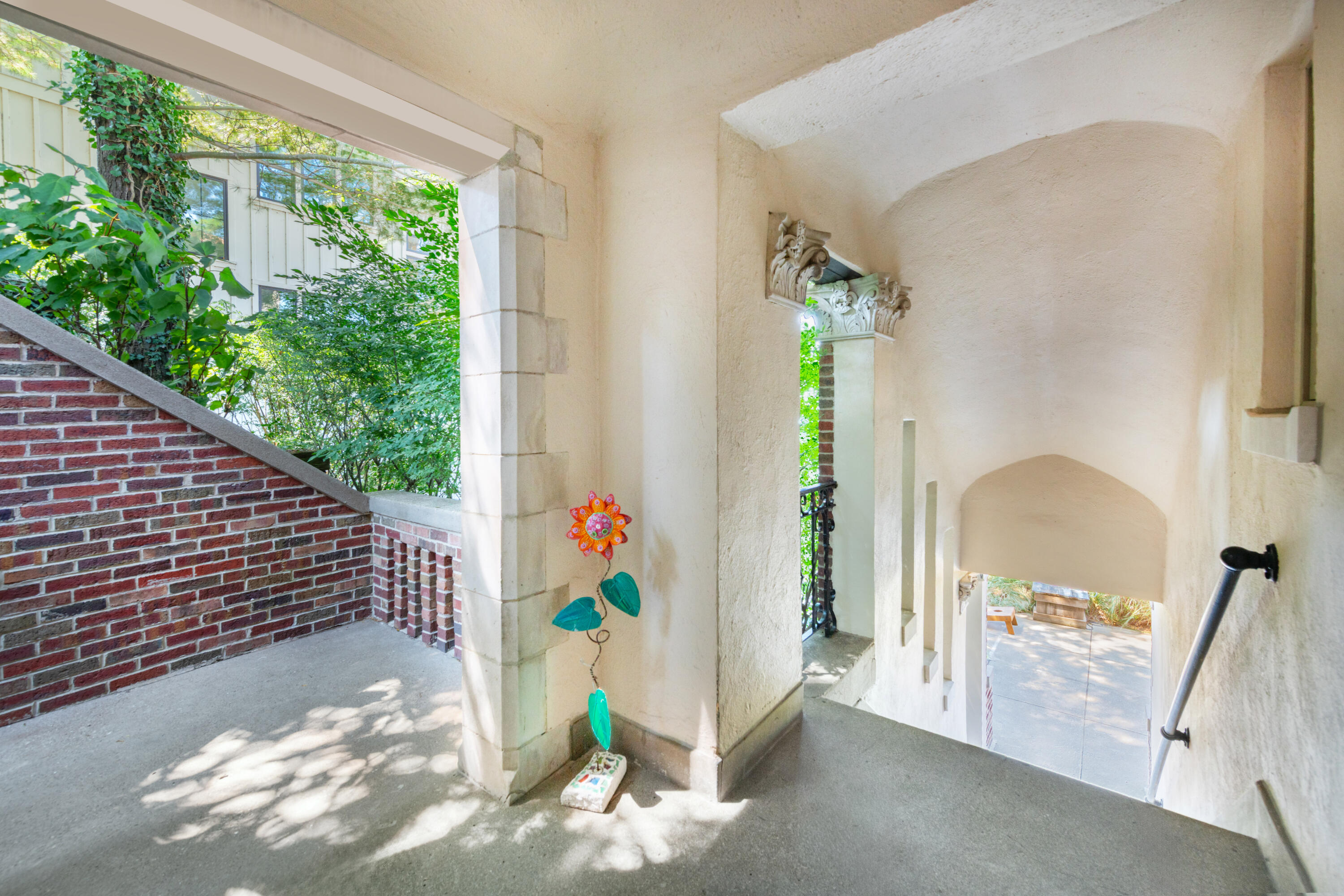 2306 Lake Shore Drive