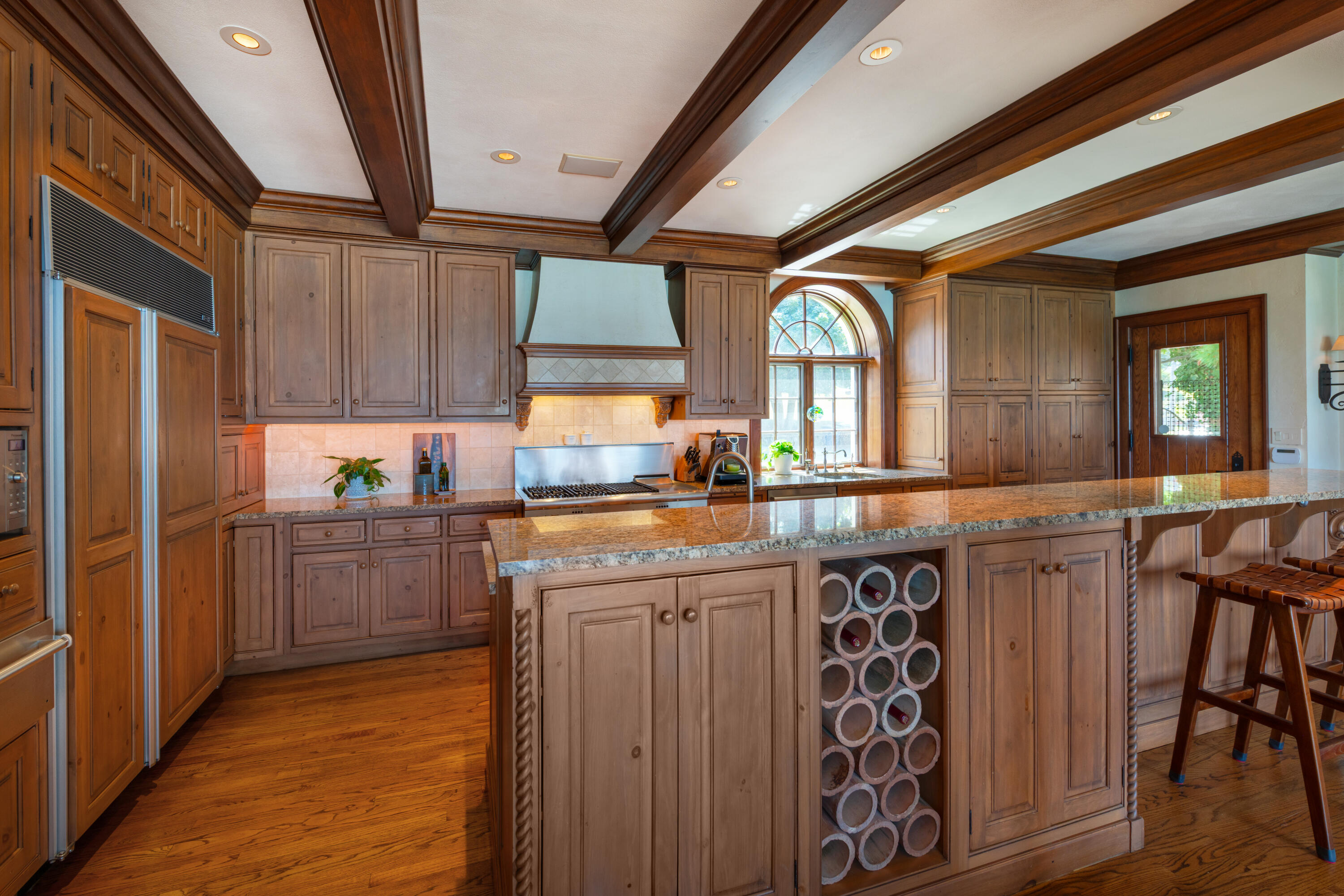 2306 Lake Shore Drive