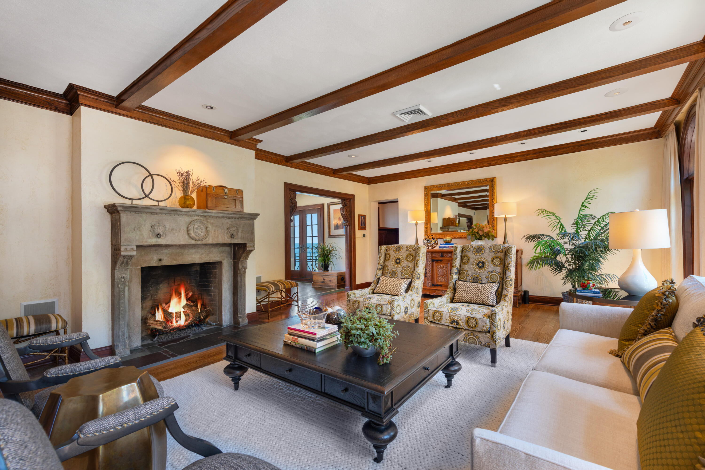 2306 Lake Shore Drive
