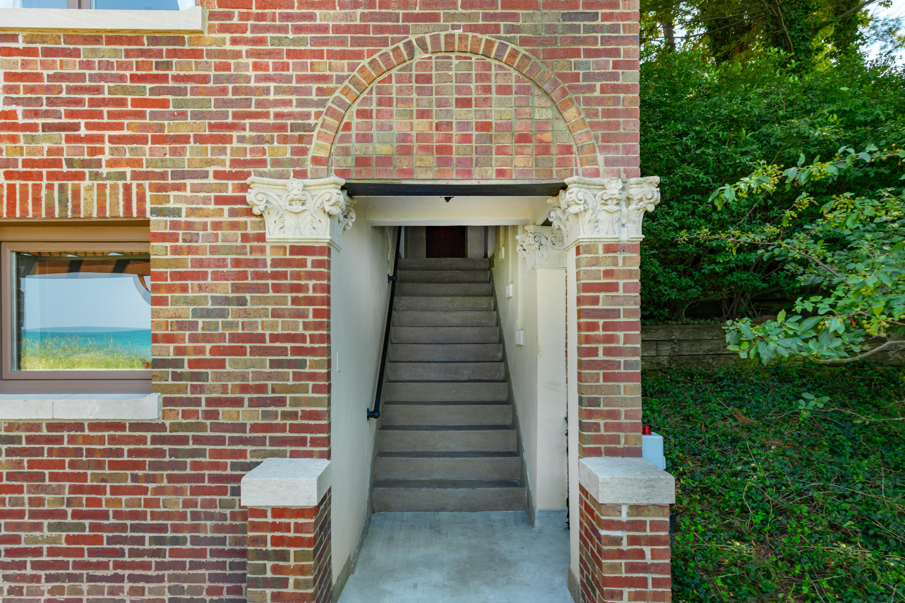 2306 Lake Shore Drive