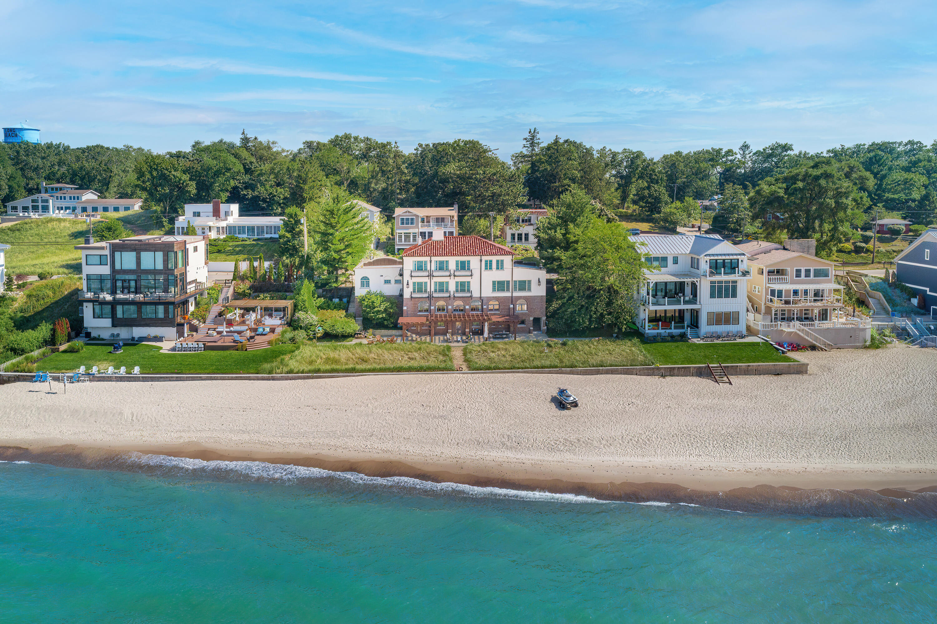 2306 Lake Shore Drive
