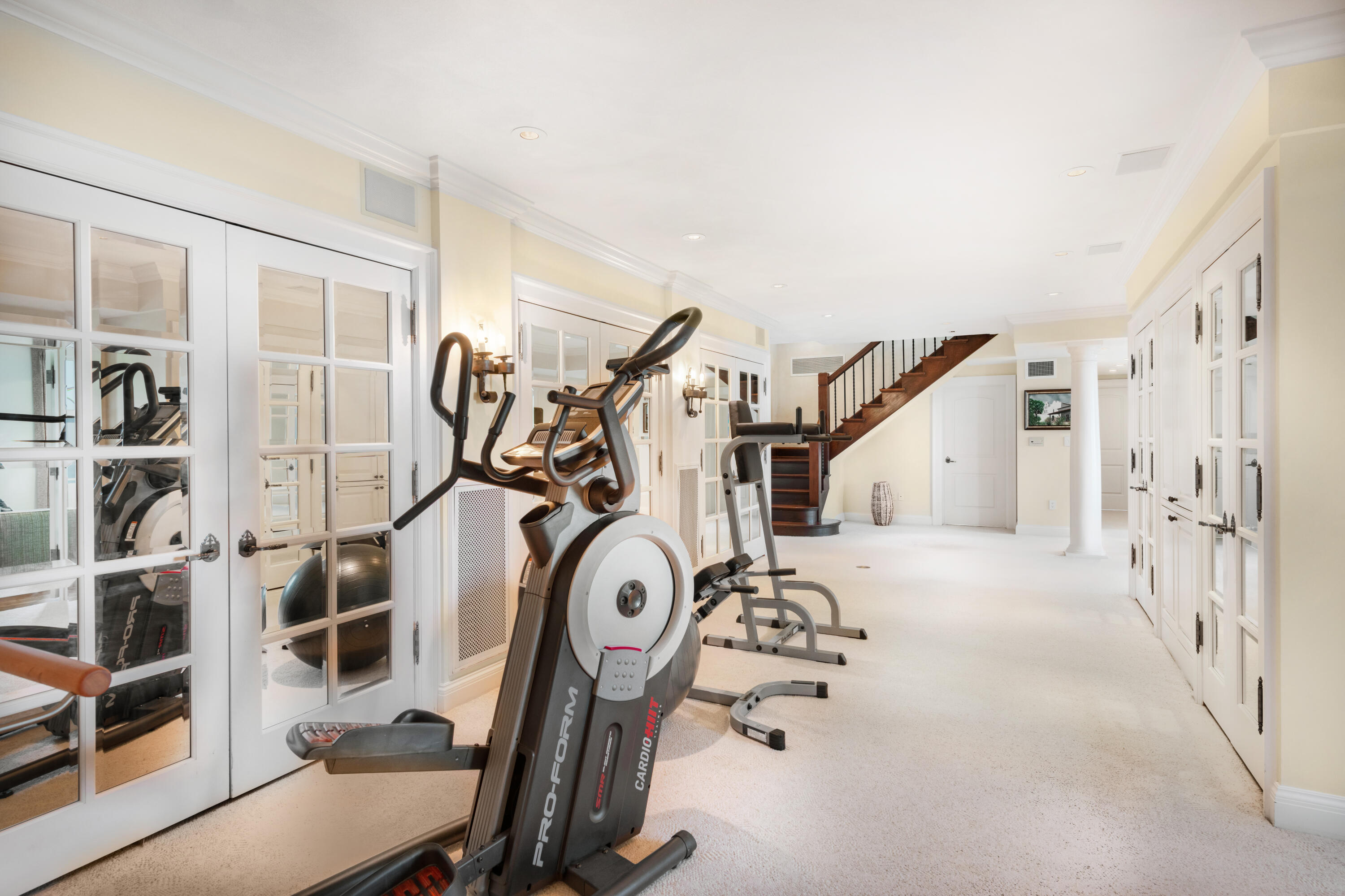 2306 Lake Shore Drive